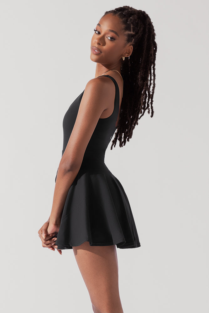 Elegant Black Twirl Dress for Women - Perfect for Parties, Dances & Special Occasions