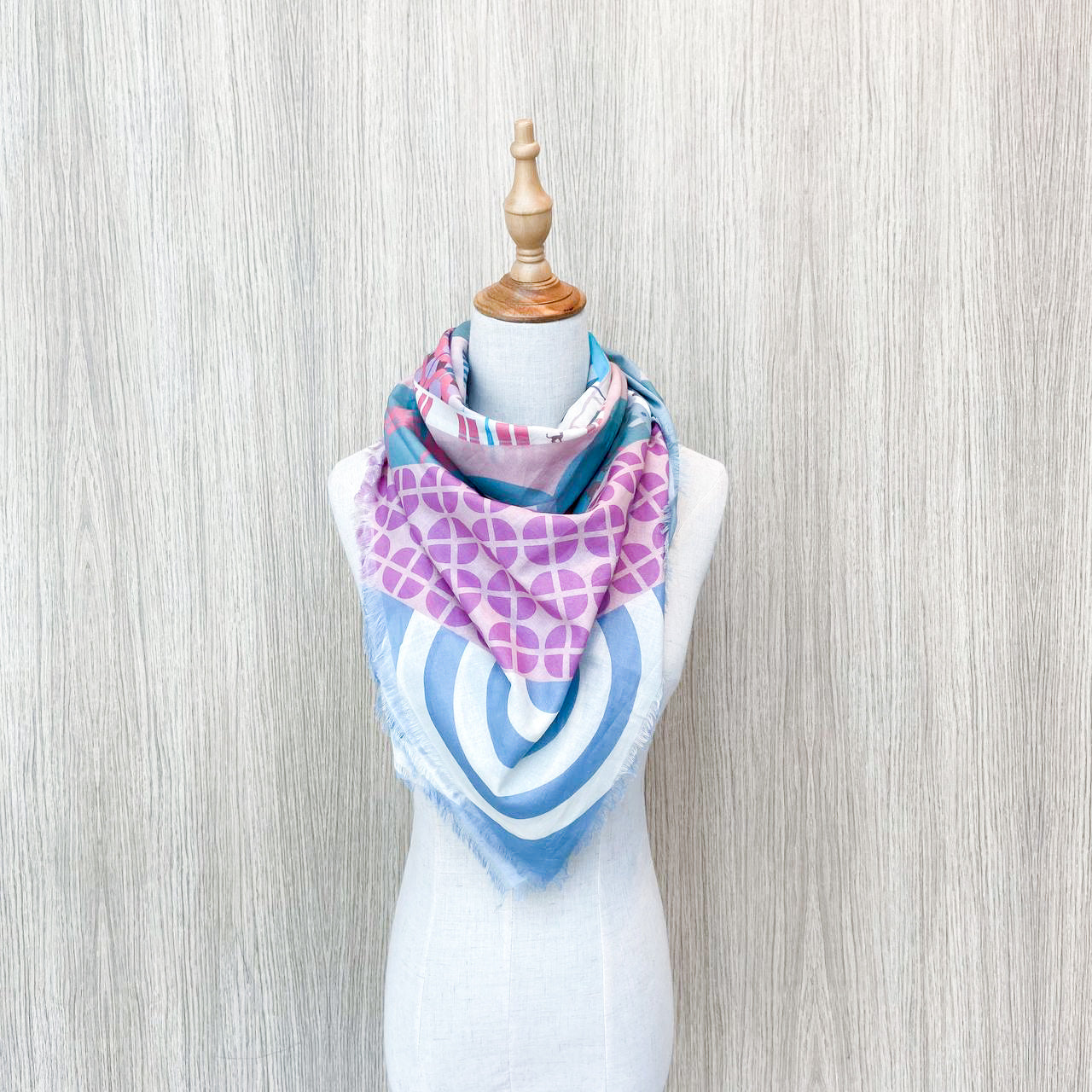 Stylish Cotton Scarf for Women - Soft & Breathable Fashion Accessory - Perfect for Everyday Wear, Travel, and Gift Giving