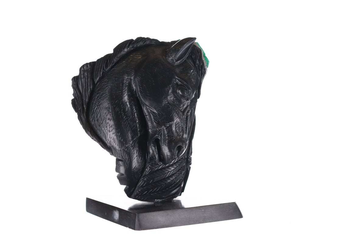 Colombian Emerald Horse & Indian Rough Crystal Sculpture – Handcrafted Gemstone Art for Home Decor, Office Display, and Feng Shui Collection