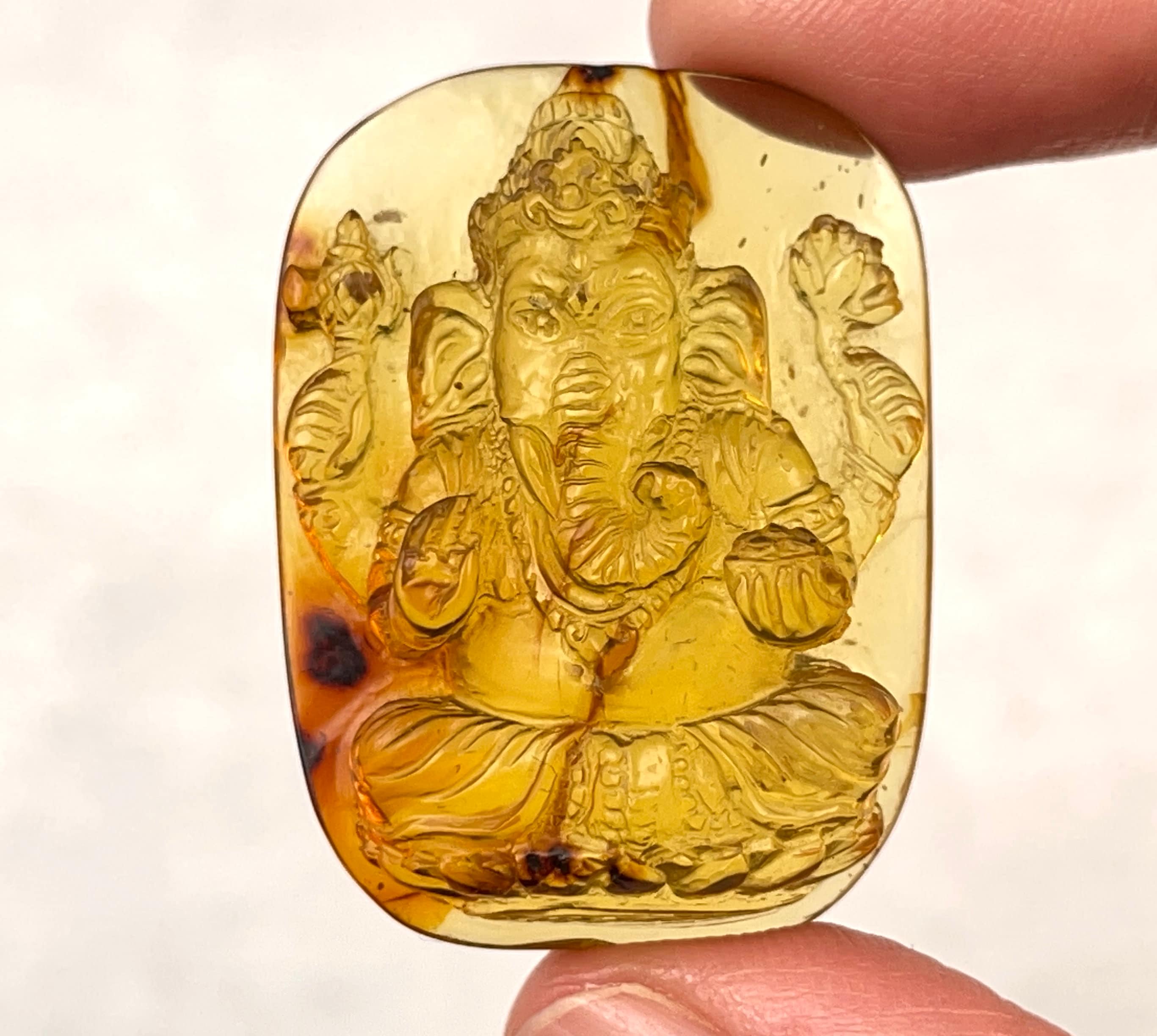 AMBER Crystal Ganesha Statue - Hand Carved Home Decor, Spiritual Healing Crystal Gift for Housewarming, Meditation & Yoga Space (52688)