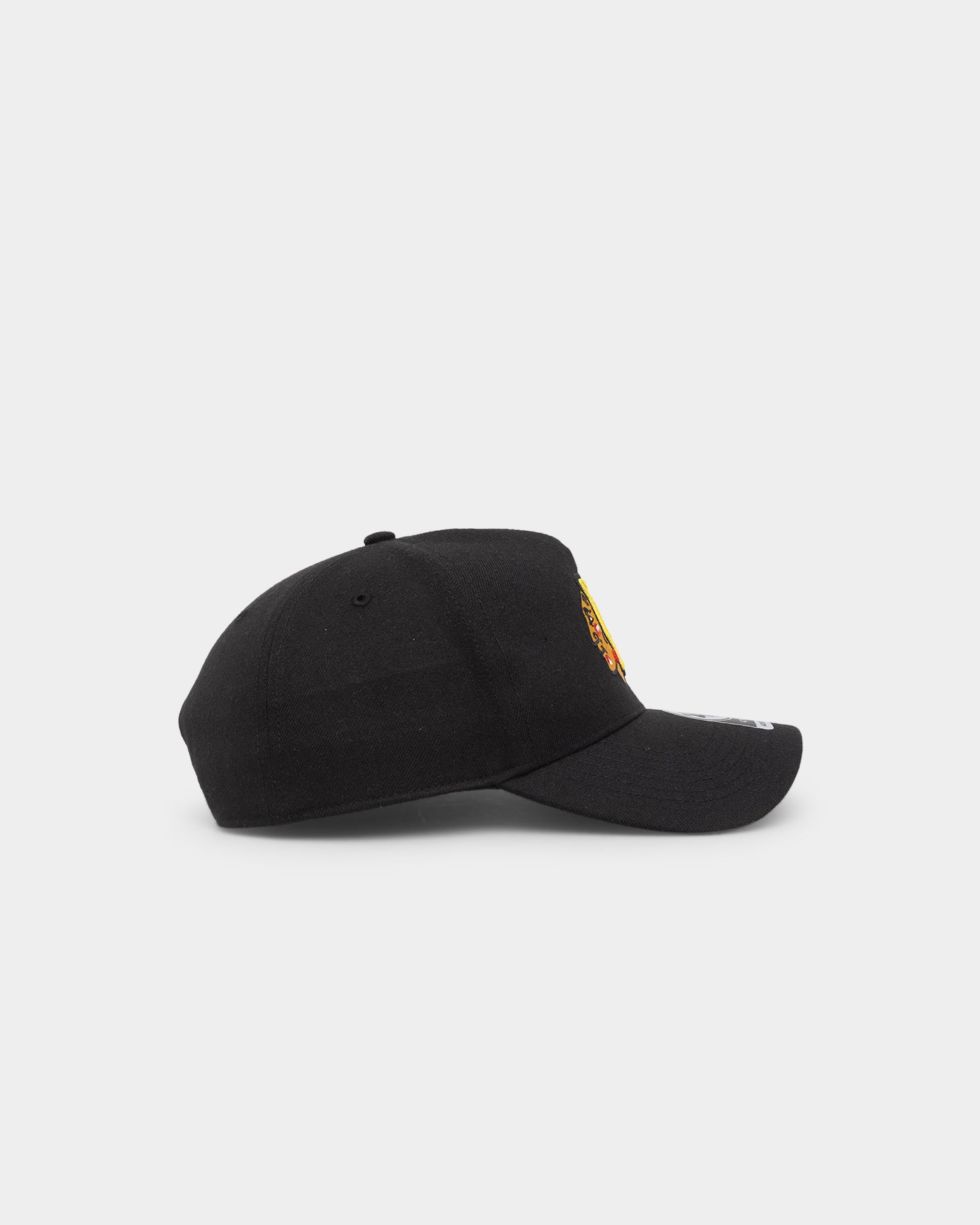 47 Brand Chicago Blackhawks NHL MVP Adjustable Snapback Hat - Official Licensed Black Hockey Cap for Men - Perfect for Game Day, Sports Events & Streetwear Fashion