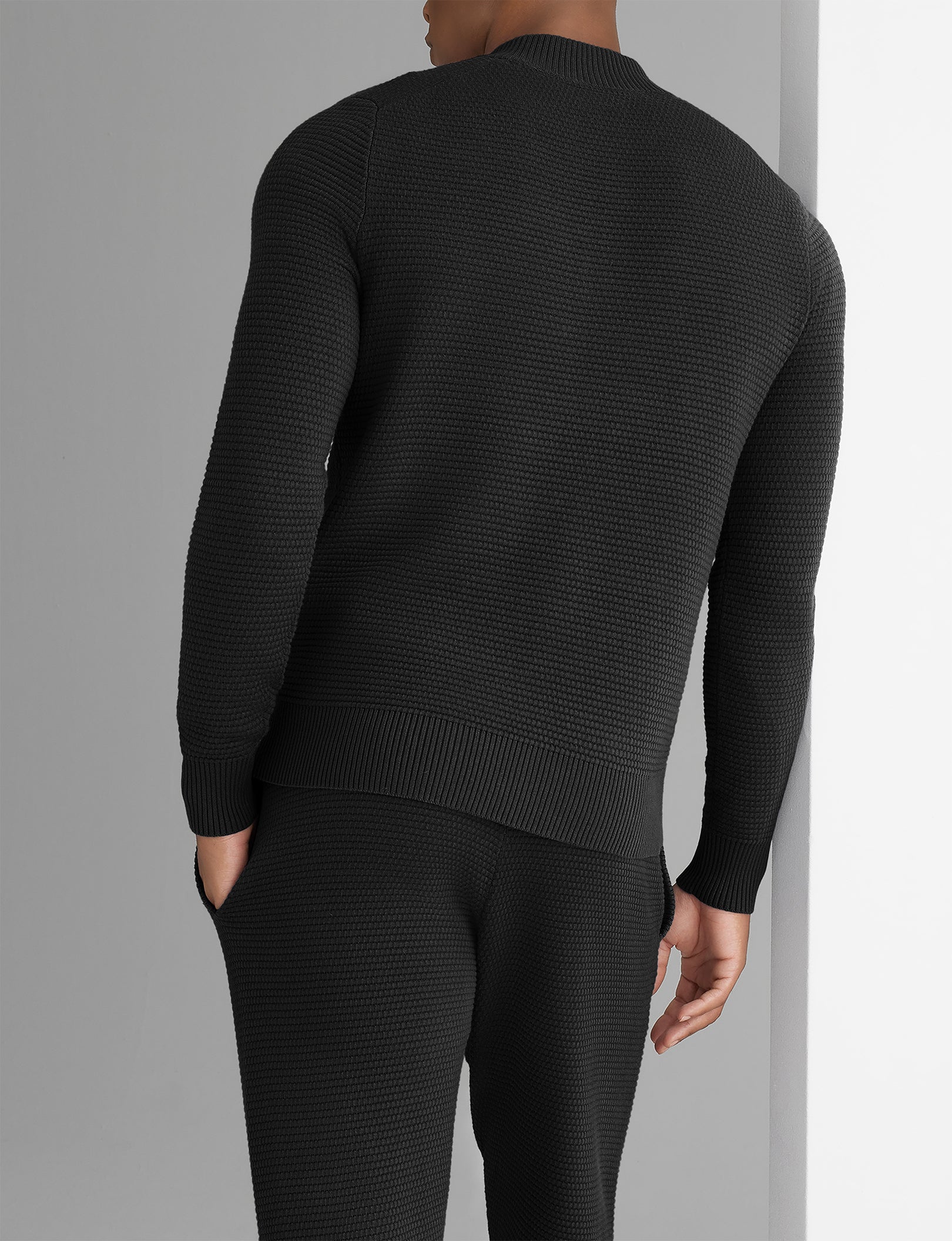Comfortable Quarter Zip Sweater for Men & Women - Soft Lounge Pullover for Casual Wear, Work & Outdoor Activities