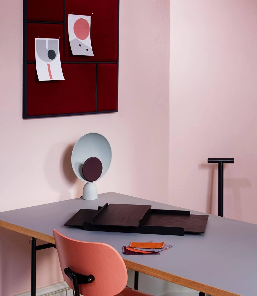 Blooper Table Lamp - Modern LED Desk Light for Home Office, Bedroom & Living Room - Perfect for Reading, Working & Decor