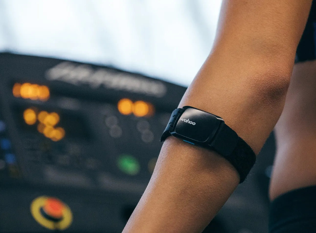 Wahoo TICKR Fit Armband Heart Rate Monitor - Accurate Wireless Bluetooth HR Sensor for Running, Cycling & Fitness Tracking - Ideal for Gym, Cardio & Outdoor Workouts