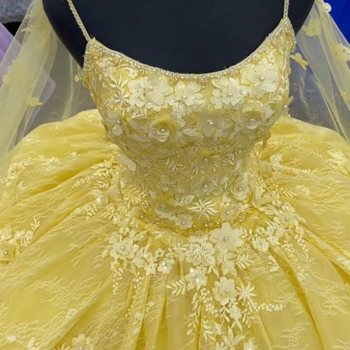 Elegant 3D Floral Lace Quinceañera Dress with Detachable Wraps - Off Shoulder Ball Gown for Prom 2025 | Perfect for Sweet 16, Debutante Balls & Formal Evening Events
