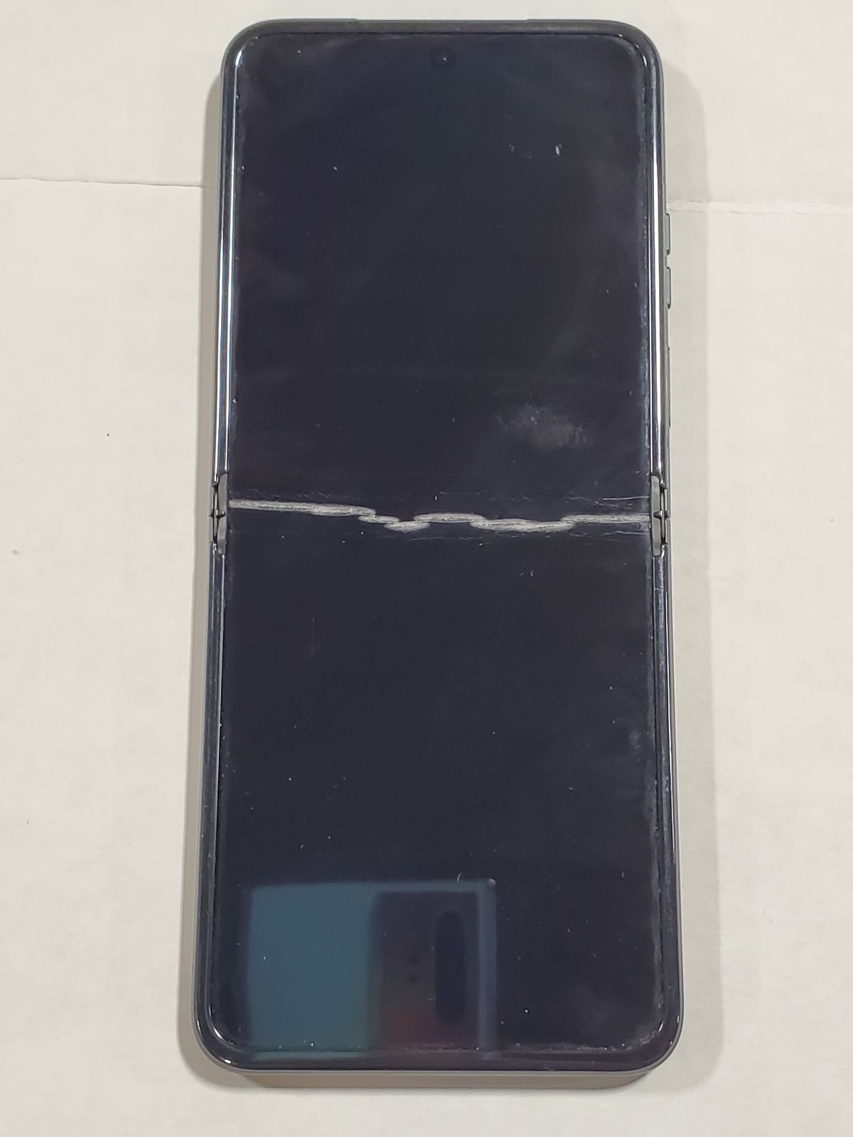 Unlocked Motorola Moto Razr 5G 2023 Smartphone - 128GB Storage, 8GB RAM, 6.9