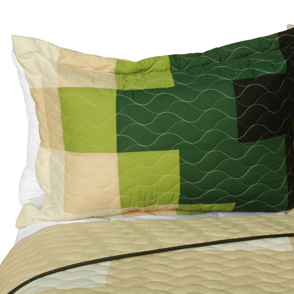 Evergreen Tree Vermicelli-Quilted Patchwork Quilt Set - Full/Queen Size Bedding for Cozy Home Decor & Comfortable Sleep