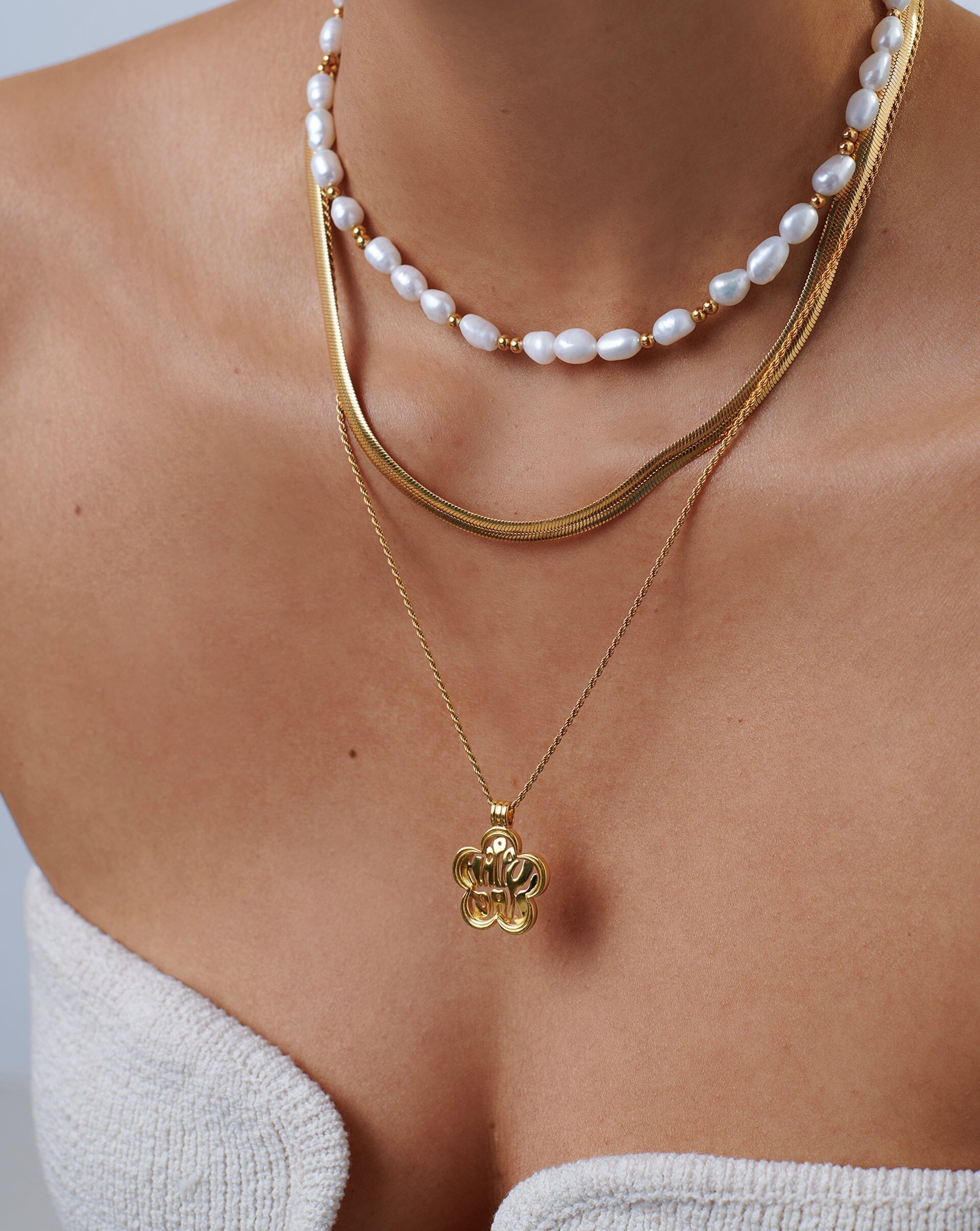 Elegant Pearl Choker Necklace for Women - Dainty Adjustable Fashion Jewelry Gift for Brides, Prom, Date Night & Special Occasions