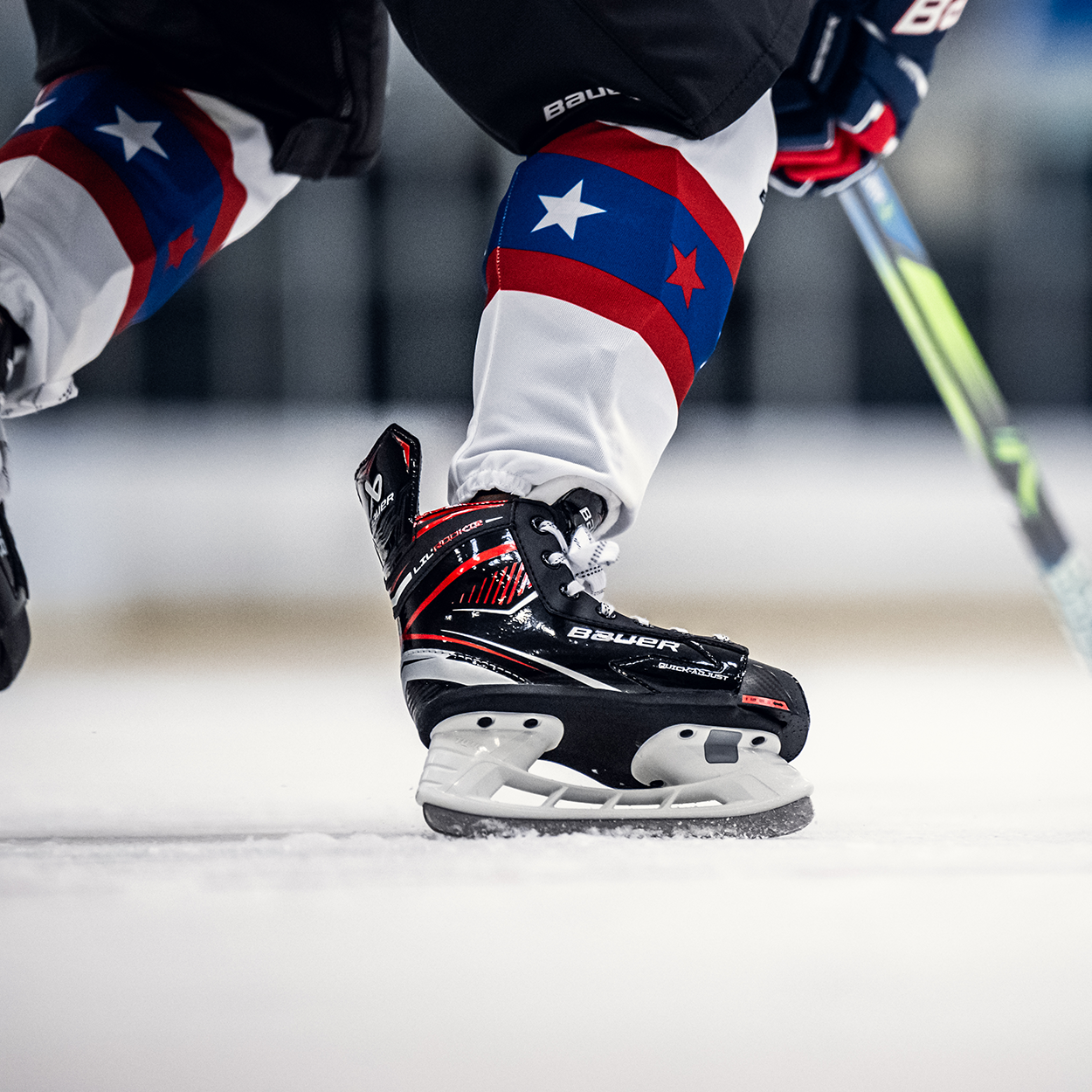 Bauer Lil' Rookie Adjustable Youth Ice Hockey Skates - Perfect for Kids Learning to Skate & Junior Hockey Practice