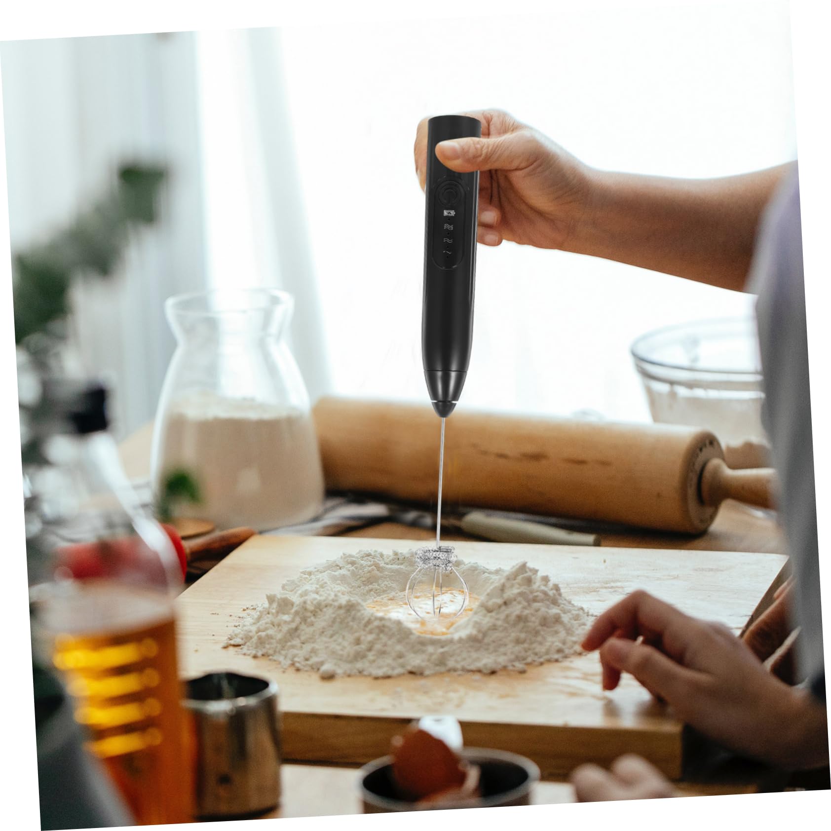 Electric Milk Frother Handheld - Mini Whisk for Coffee, Matcha, Hot Chocolate - Battery Powered Drink Mixer - Perfect for Lattes, Cappuccinos & Smoothies - Black Handheld Blender for Home & Office Use