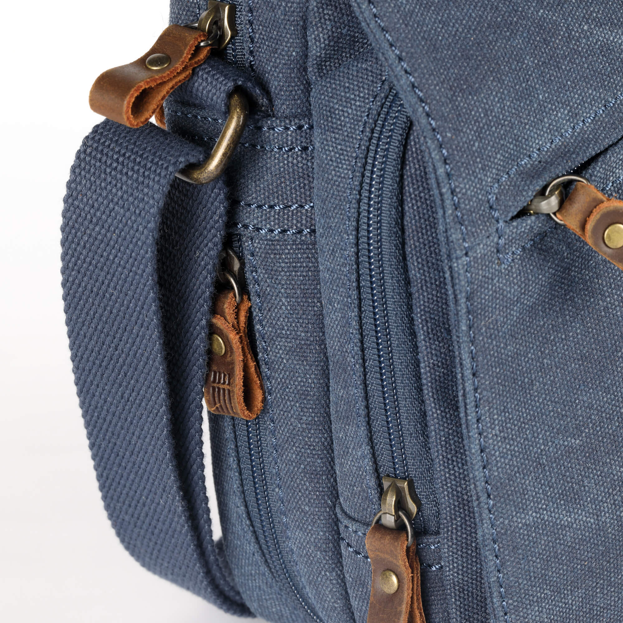 TRP0239 Troop London Classic Canvas Crossbody Bag - Stylish & Durable for Travel, Work & Everyday Use