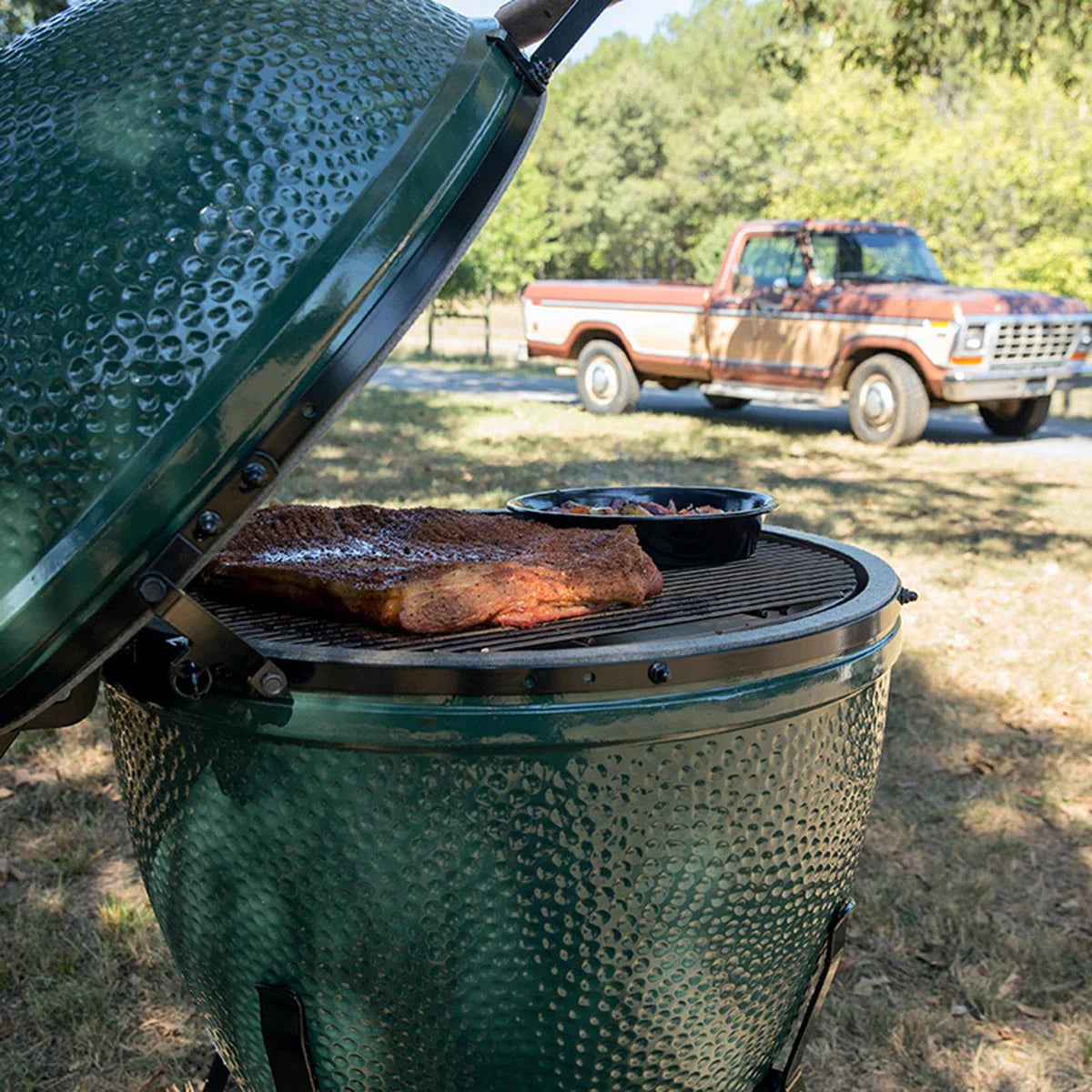 Big Green Egg XL - Large Ceramic Charcoal Grill & Smoker for Outdoor Cooking, BBQ, and Grilling - Perfect for Backyard, Patio, and Tailgating Parties - Model 117649