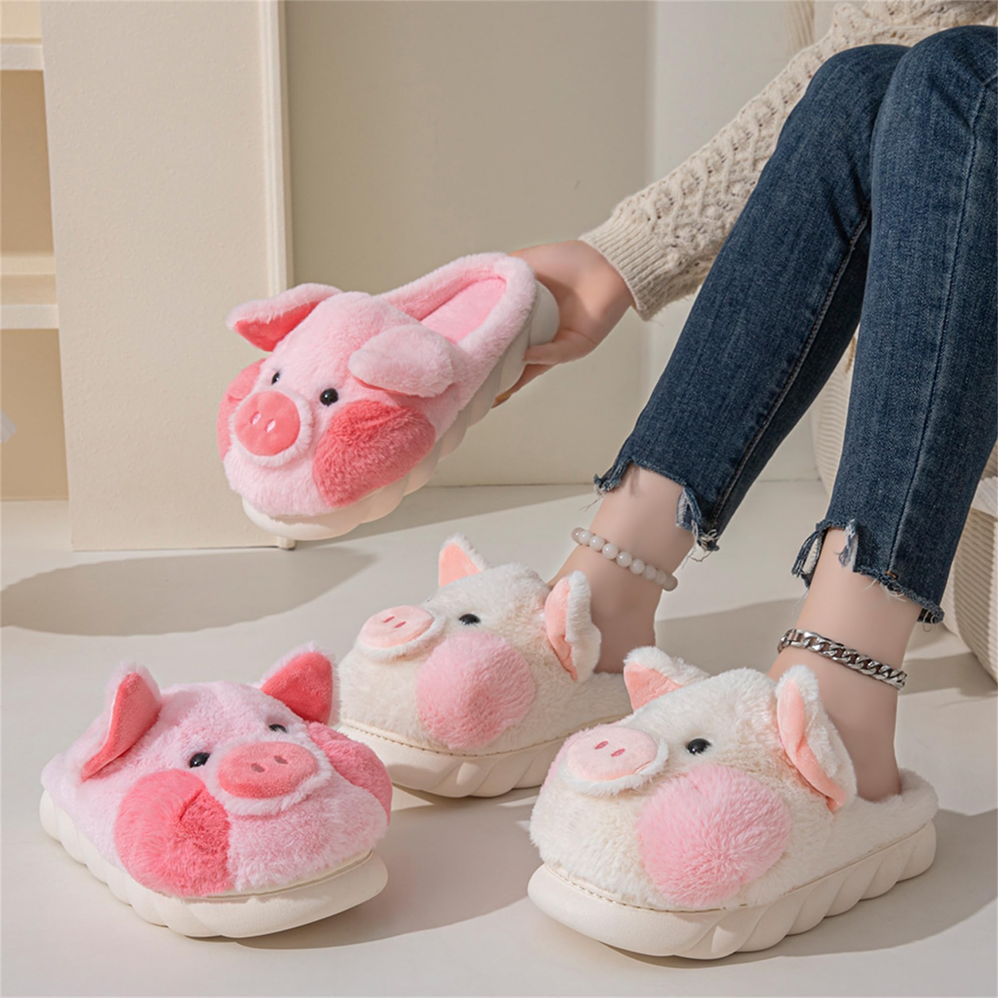 LANFIRE Women's Cozy Animal Slippers - Soft Plush Pig Design Home Shoes for Adults, Perfect for Indoor Comfort & Relaxation