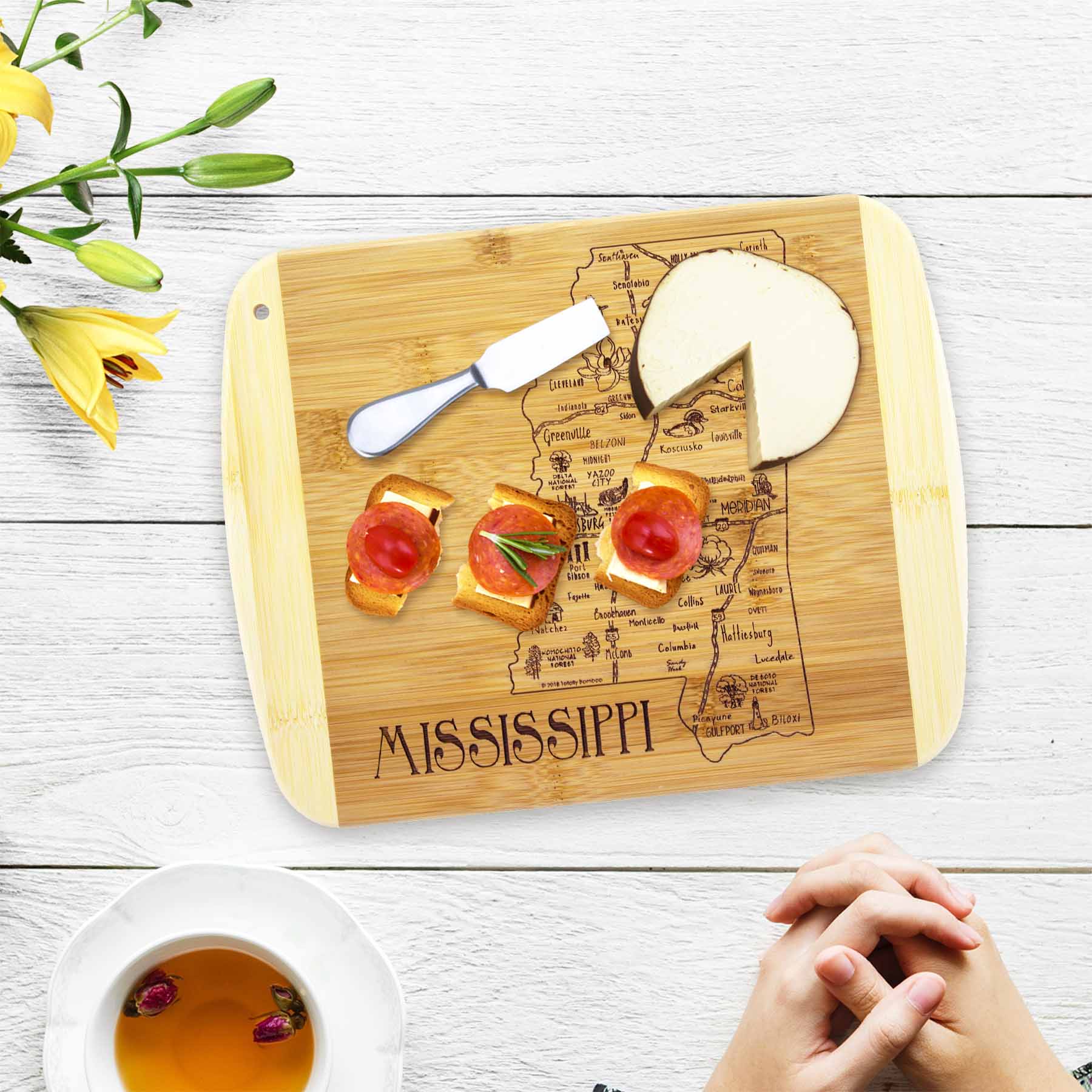 Premium Mississippi Wood Cutting Board - 11