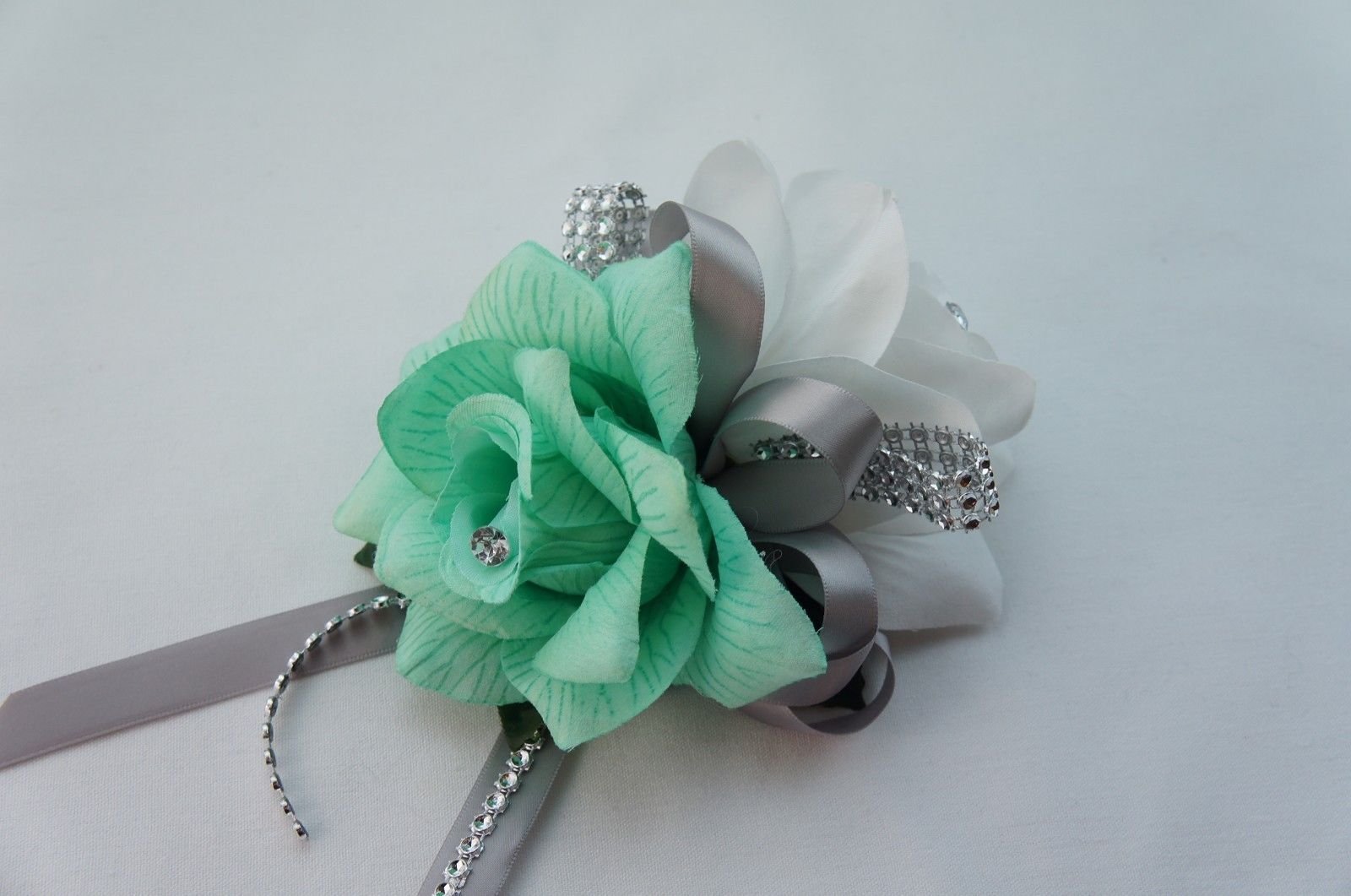 Angel Isabella Wrist Corsage - Mint Green & White Artificial Rose Bracelet for Prom, Wedding, Bridesmaid & Special Occasions