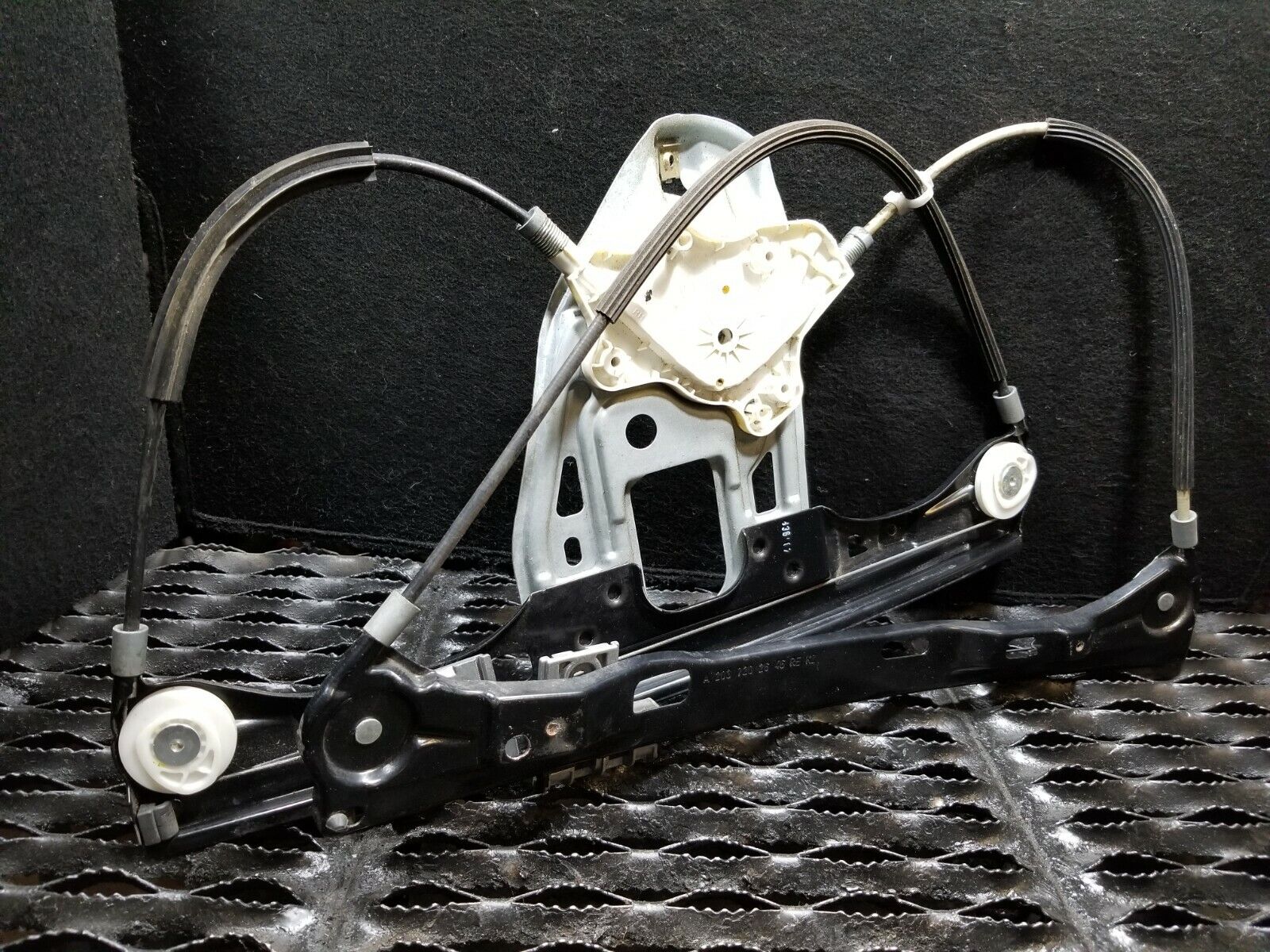 2003-2006 Mercedes C230 W203 Coupe Right Passenger Side Window Regulator Replacement - OEM Quality Part for Smooth Window Operation