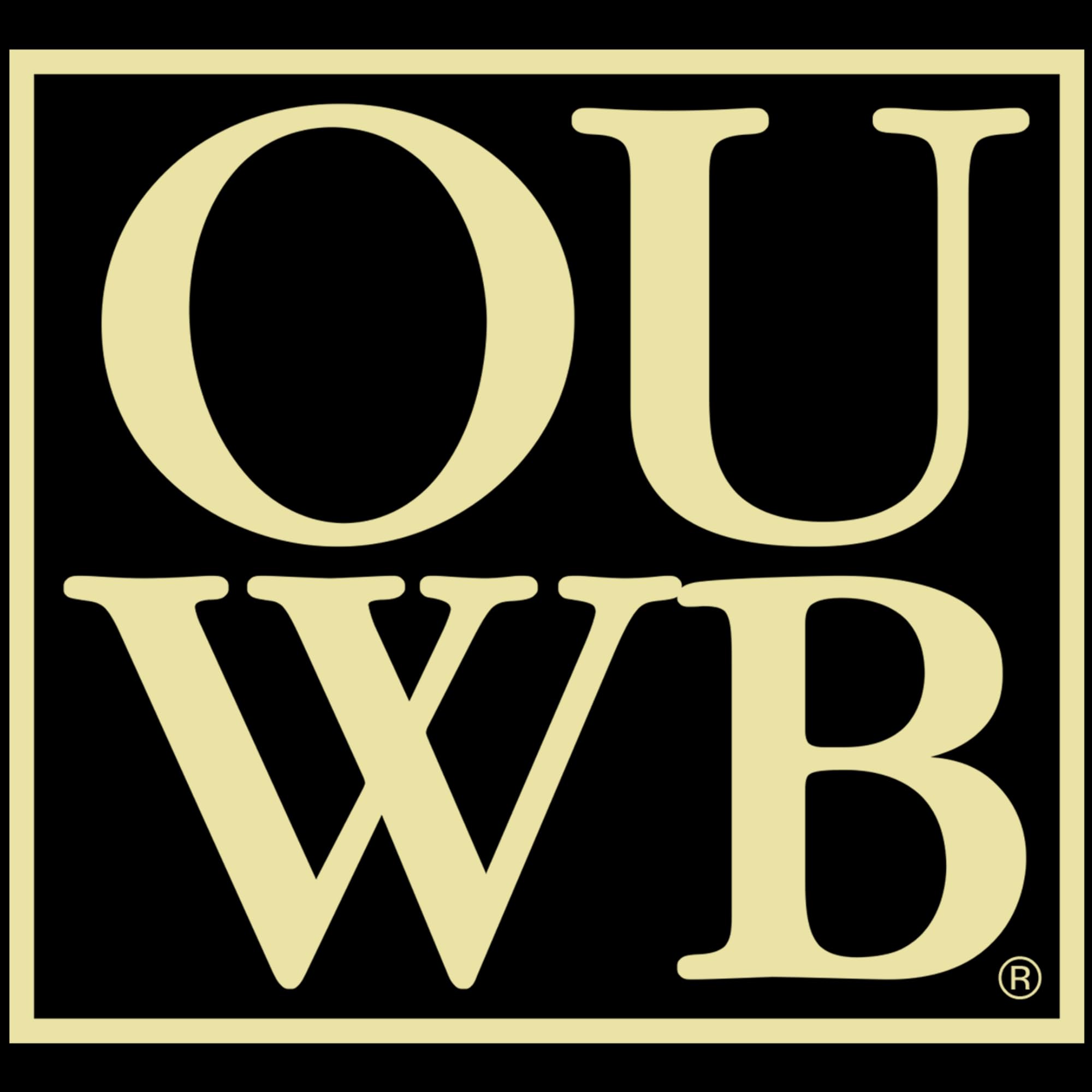 Oakland University William Beaumont School of Medicine 14x11 Inch PhD Diploma Frame - Gold Embossed Cherry Wood with Black & Gold Matting - Perfect for Graduation Display & Office Decor