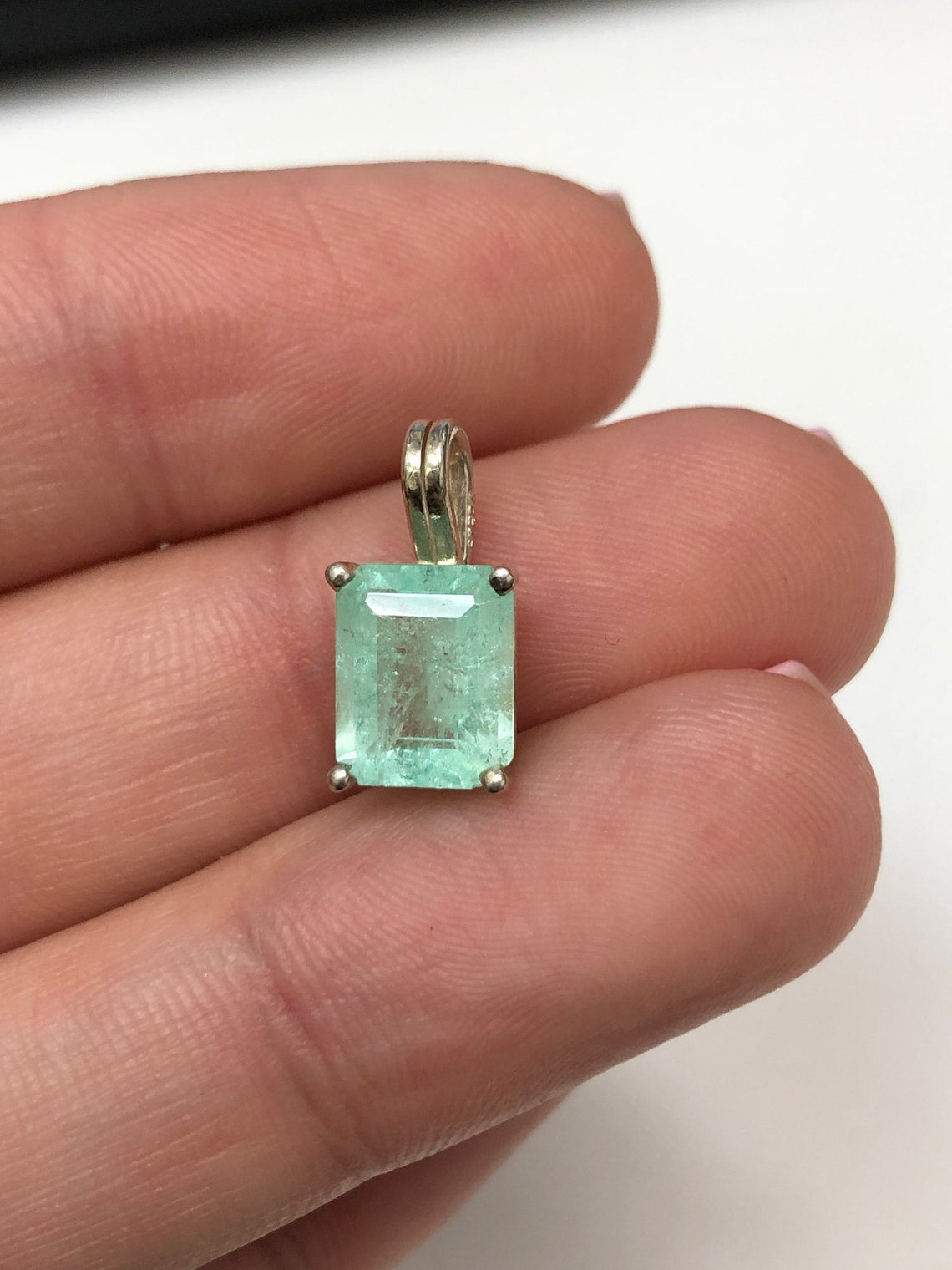 2.50 Carat Natural Light Green Emerald Pendant Necklace - 925 Sterling Silver Jewelry for Women - Perfect for Weddings, Anniversaries & Special Occasions