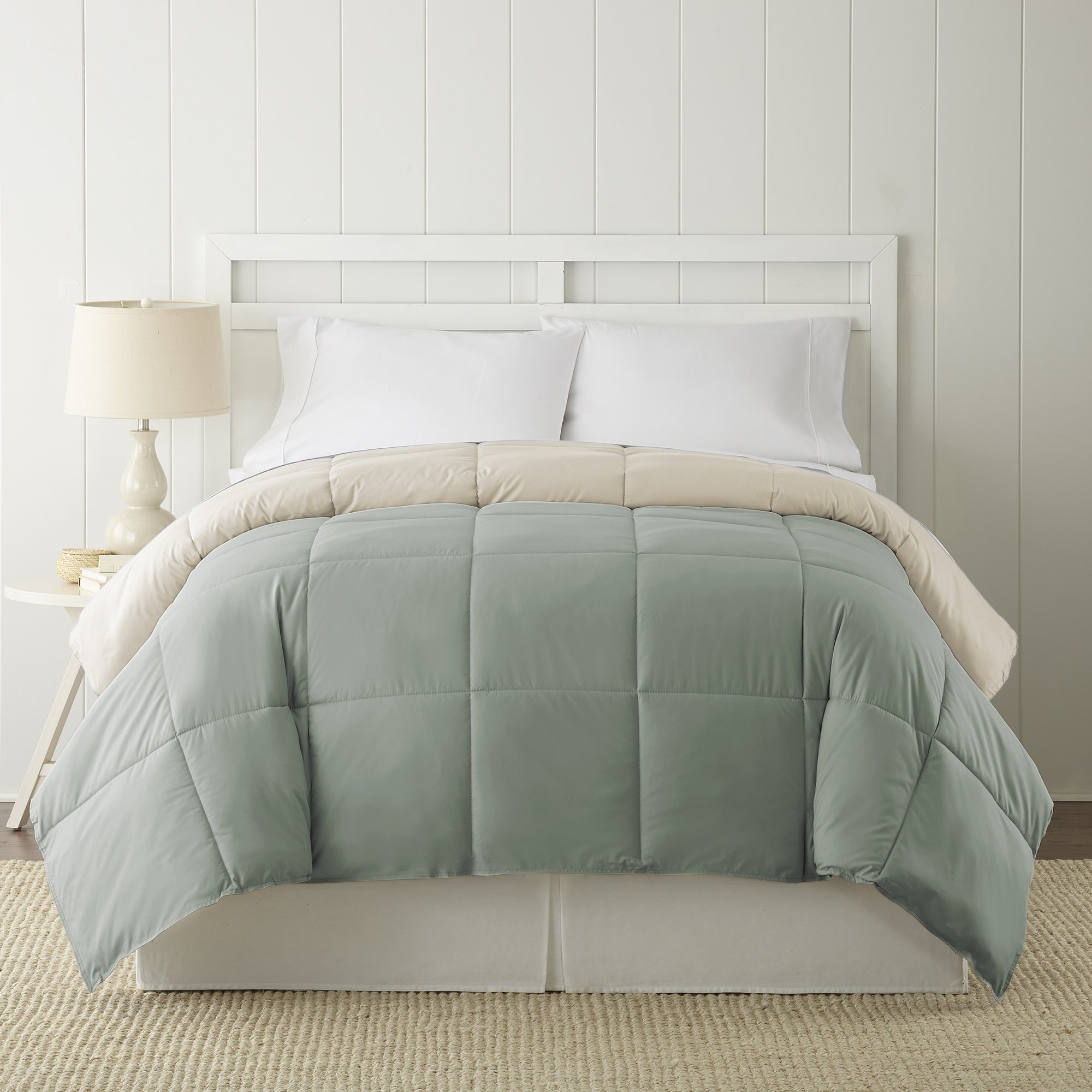 Premium Down Alternative Microfiber Comforter - Ultra Soft & Hypoallergenic Reversible Quilted Duvet Insert - All Season Bedding for Queen/Full Size in Seafoam & Almond - Perfect for Cozy Nights, Guest Rooms & Luxury Hotels