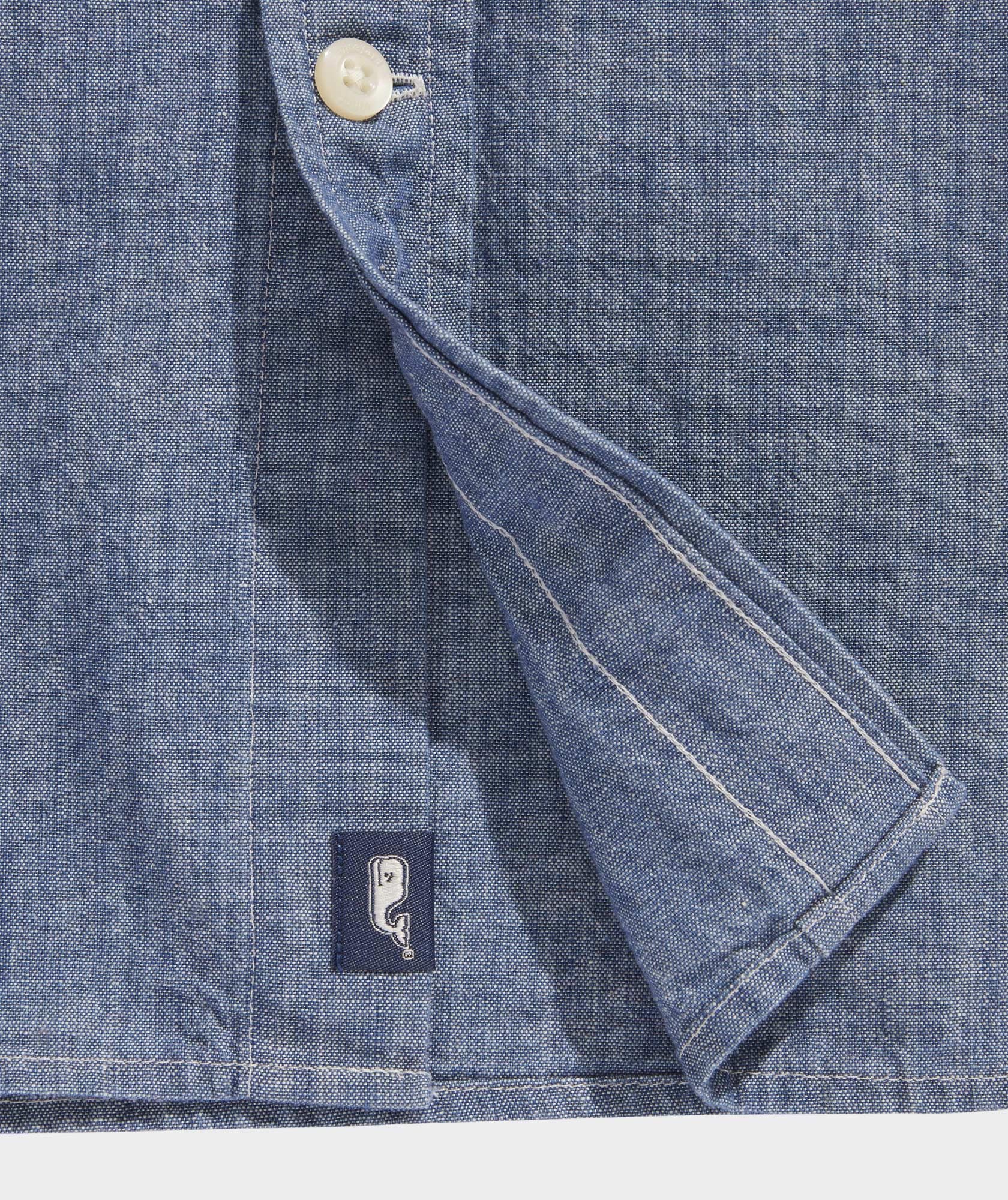 Vineyard Vines Men's Classic Chambray Shirt | Casual Button-Down Shirt for Men | Perfect for Outdoor Activities, Work & Date Nights