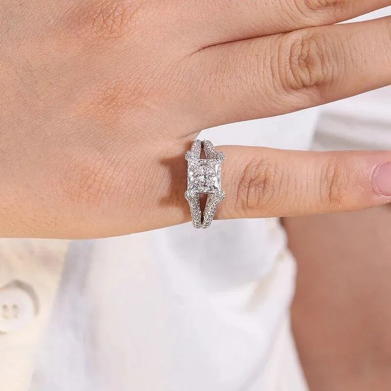 2.6ct VS1 E Color Princess Cut Lab Grown Diamond Engagement Ring - 18K Gold Luxury Women's Wedding Ring, Promise Gift for Anniversaries & Proposals