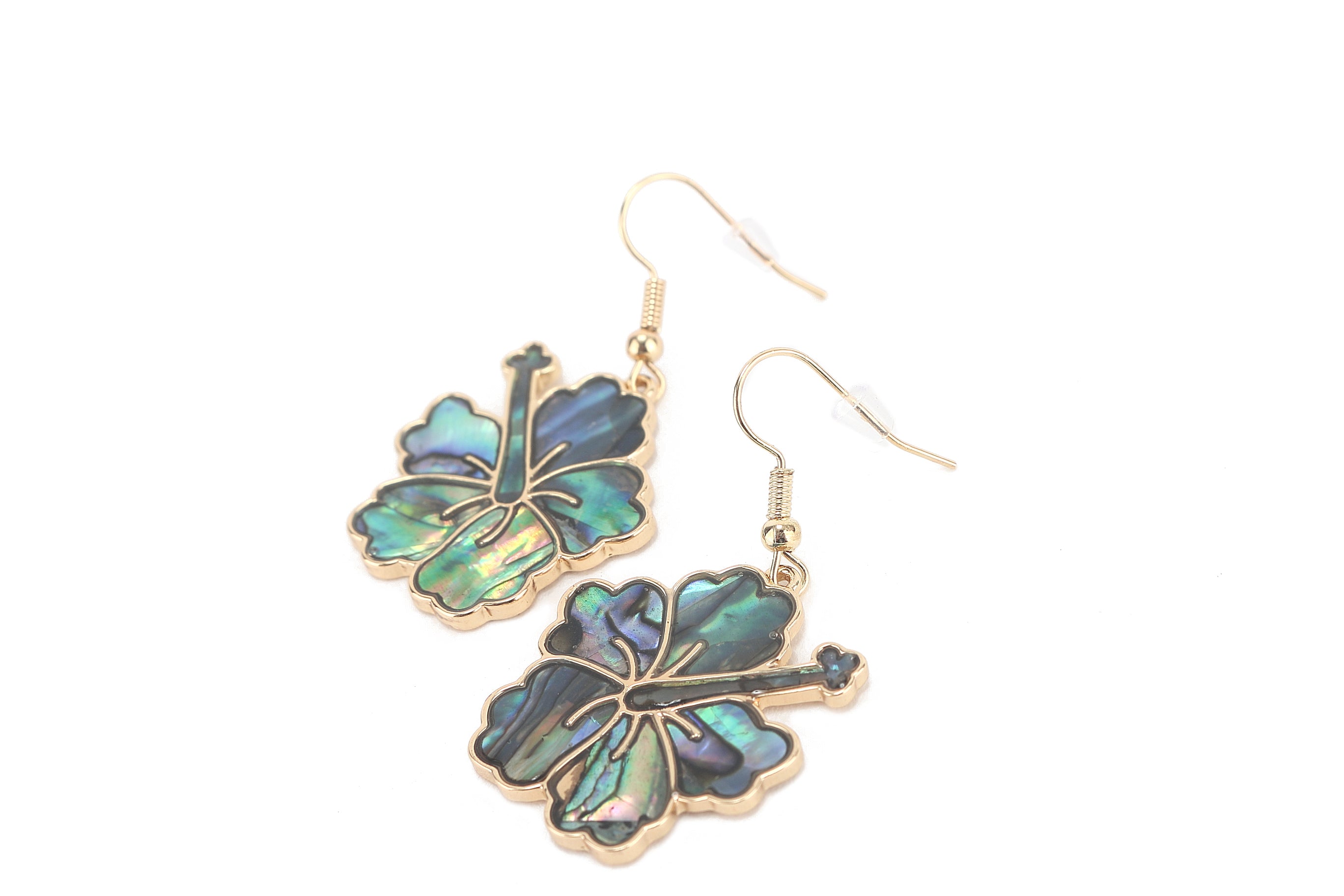 Makamae Gold Hibiscus Earrings for Women – Hawaiian Style Jewelry for Beach Parties, Weddings & Everyday Wear