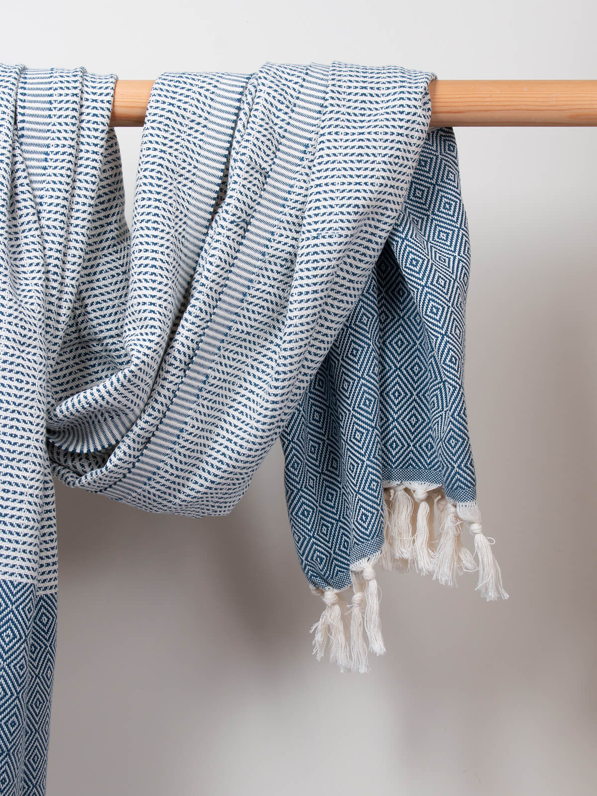 Nordic Dot Hammam Towel - Soft Cotton Turkish Pestemal - Indigo Blue Bath & Beach Towel for Spa, Yoga, Travel & Poolside Use