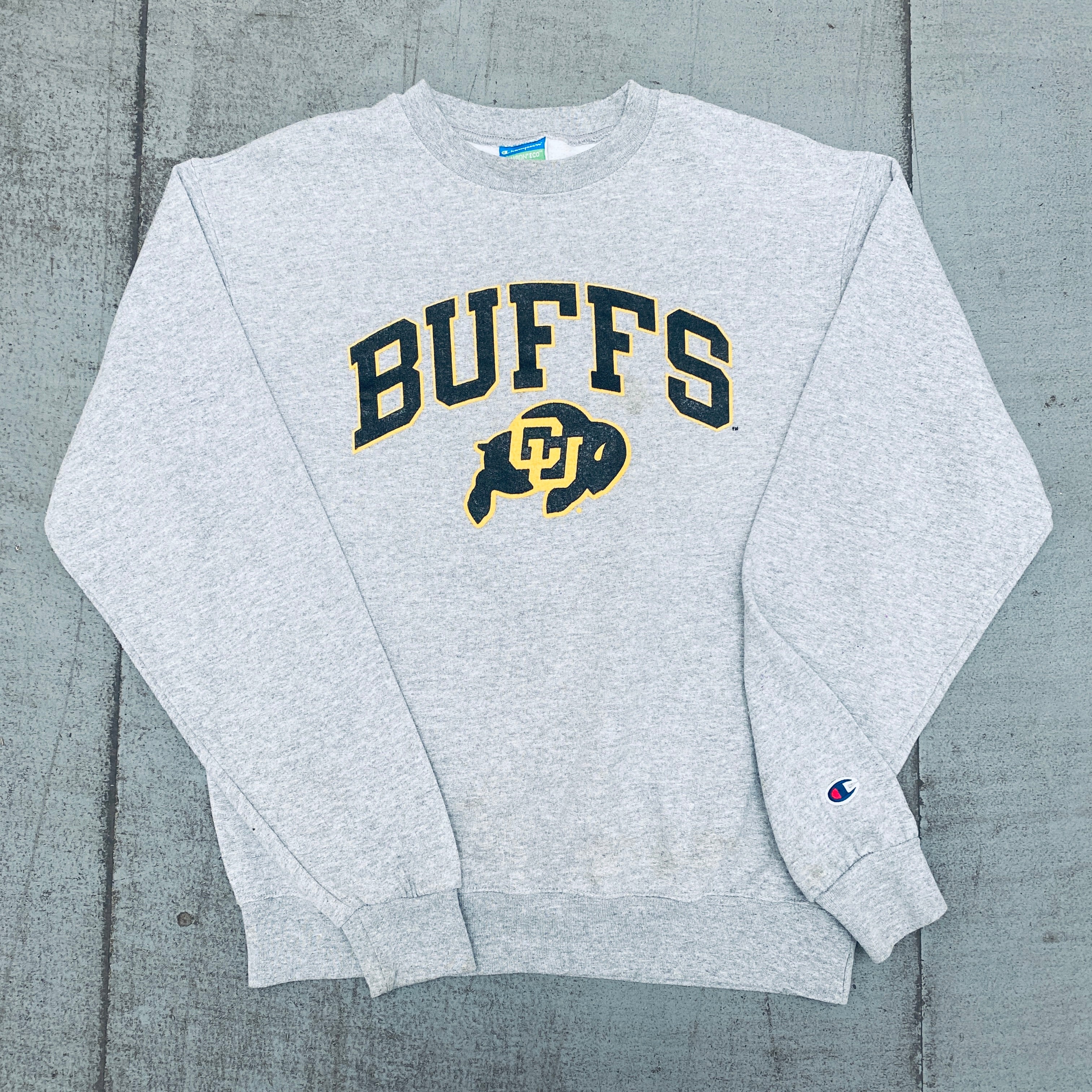 Colorado Buffaloes 1990s Champion Graphic Spellout Sweatshirt for Men | Vintage College Sports Fan Apparel | Perfect for Game Day, Tailgating & Casual Wear