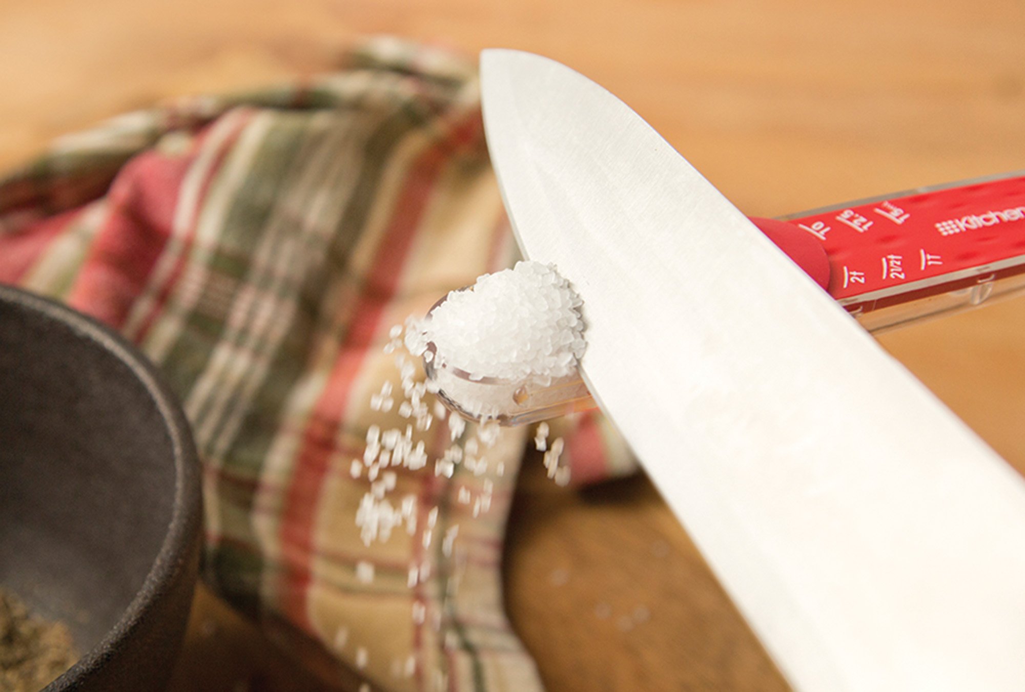 KitchenArt Adjust-A-Teaspoon Measuring Spoon - BPA-Free Plastic Kitchen Tool for Cooking & Baking - Perfect for Measuring Spices, Coffee, Medicine (Red) - Ideal for Home Chefs, Bakers & Meal Prep