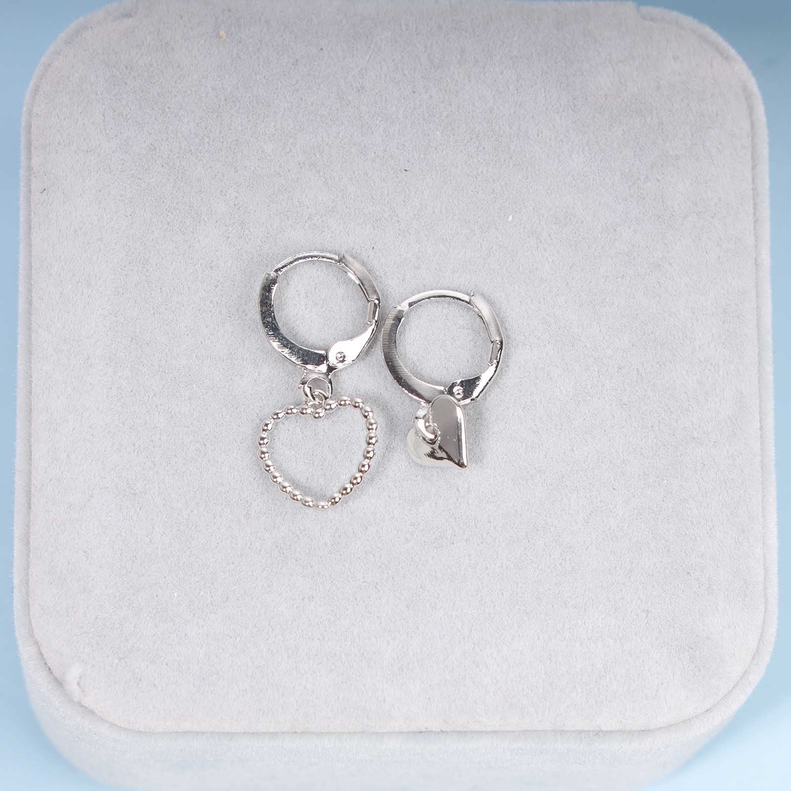 Andelaisi Silver Hollow Heart Dangle Earrings - Asymmetrical Retro Love Hoop Earrings for Women | Valentine's Day Gift, Date Night, Wedding Jewelry
