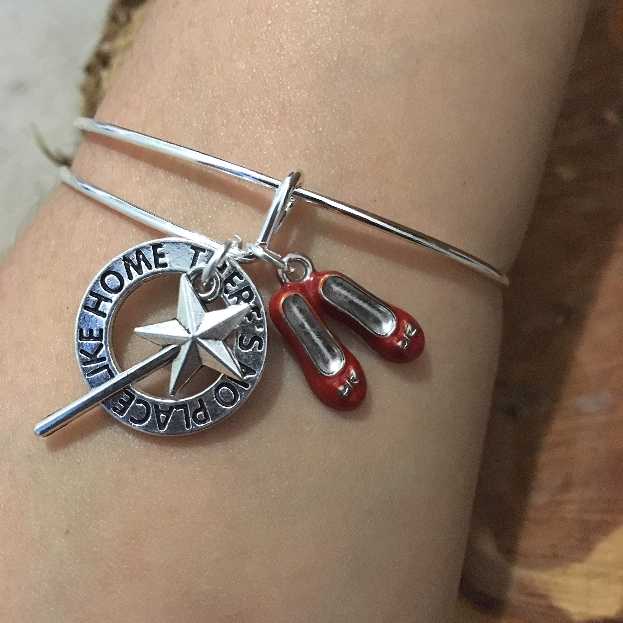 Charm Expandable Wire Bracelet for Women - Meaningful Birthday Gifts, Mother Daughter Friendship Bracelet - Adjustable Bangle for Everyday Wear & Special Occasions