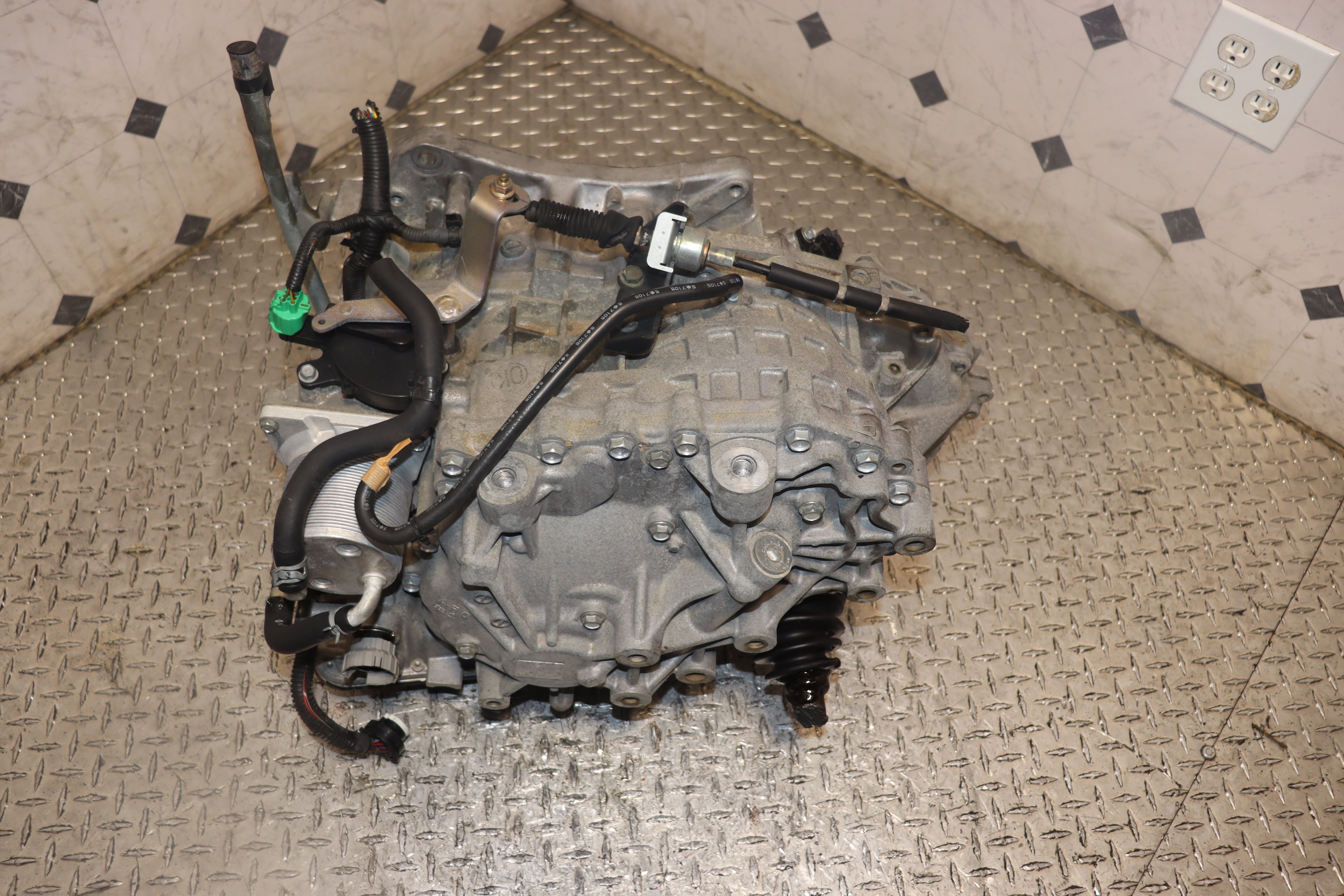 JDM MR20 Auto Transmission for 2007-2012 Nissan Sentra 2.0L - Compatible with Sedan Models | Smooth Gear Shifting for Daily Commute & Highway Driving