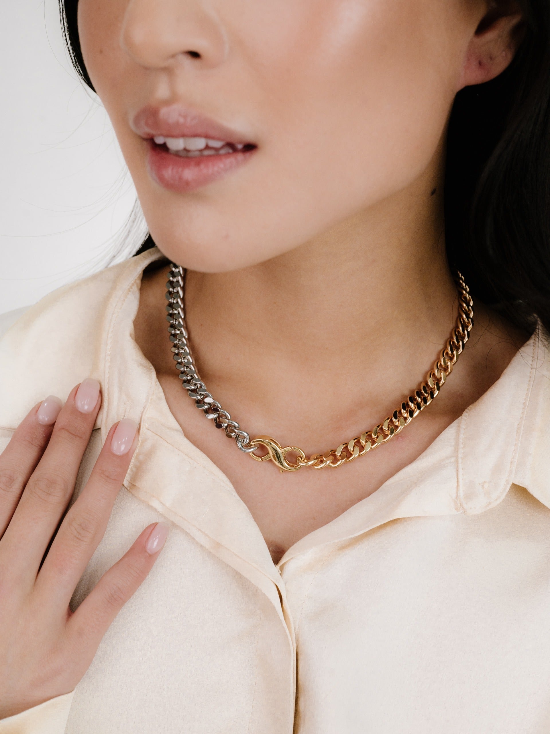 Stylish Mixed Metal Chain Link Necklace for Women - Trendy Layered Jewelry for Everyday Wear, Parties & Gifts