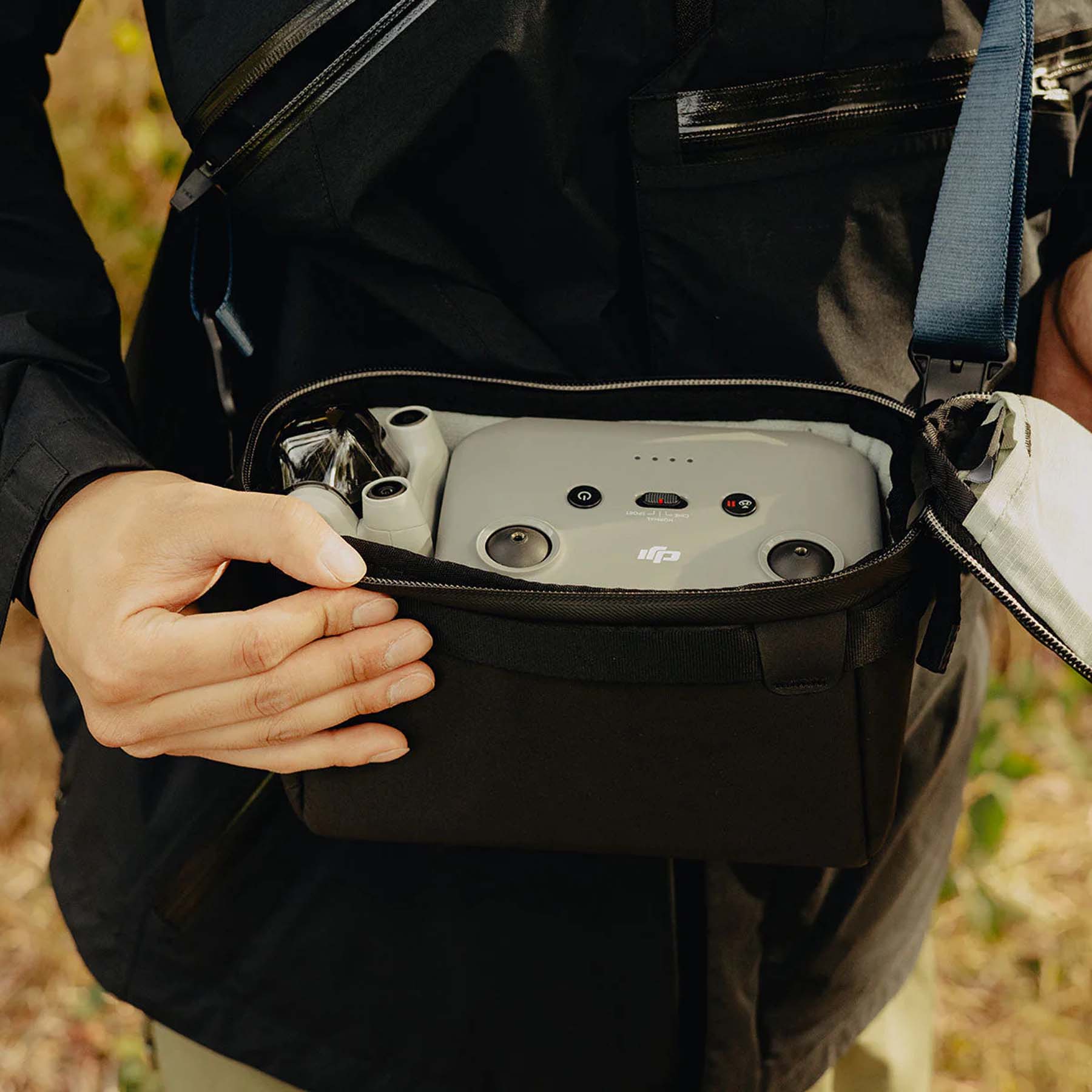 Peak Design Camera Cube X Small - Compact Protective Case for DSLR & Mirrorless Cameras - Perfect for Travel, Hiking & Outdoor Photography