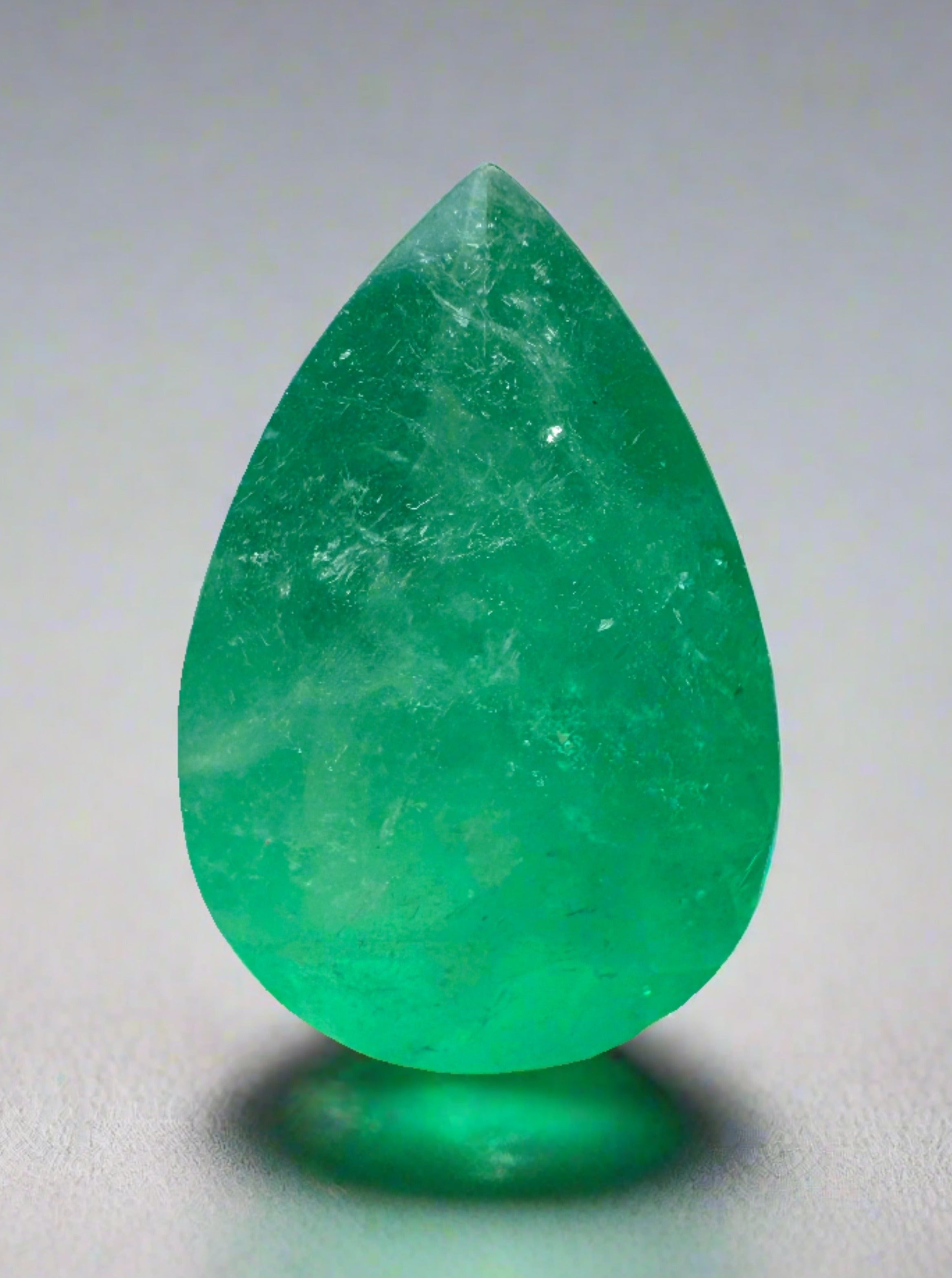 5.63 Carat Natural Colombian Emerald Pear Cut Loose Gemstone - Apple Green Color for Jewelry Making, Engagement Rings & Luxury Gifts