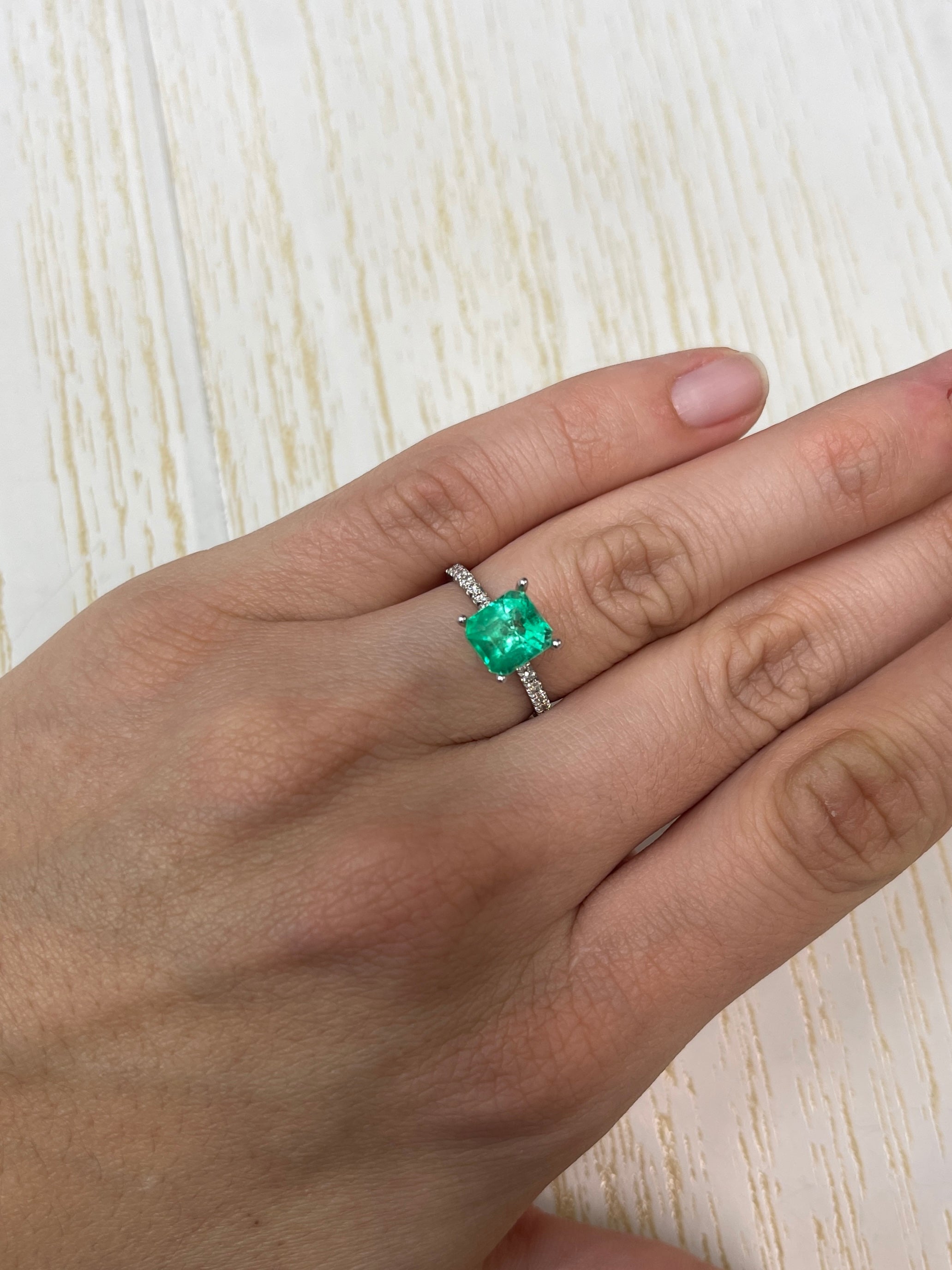 2.14 Carat Chunky Emerald Cut Natural Colombian Emerald Gemstone - Apple Green Color for Jewelry Making, Engagement Rings & Luxury Gifts