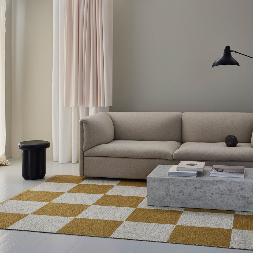 Checkerboard Icon Rug - Stylish and Durable Non-Slip Floor Mat for Living Room, Bedroom, or Office - Perfect for Home Decor and Comfort