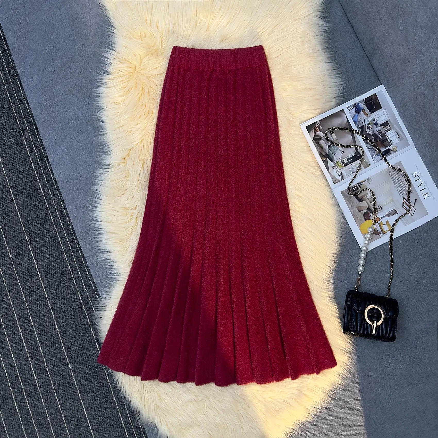 Elegant Black & White Knitted Long Skirt for Women - High Waist Party Wrap Hip Pleated Fishtail Design - Perfect for Autumn Winter 2024 Fashion, Office Wear & Holiday Gatherings