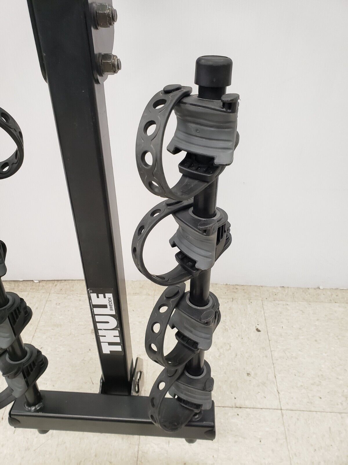 Thule Sweden Bike Rack - Premium Hitch Mount Bike Carrier for Cars, SUVs & Trucks - Perfect for Road Trips, Camping & Outdoor Adventures