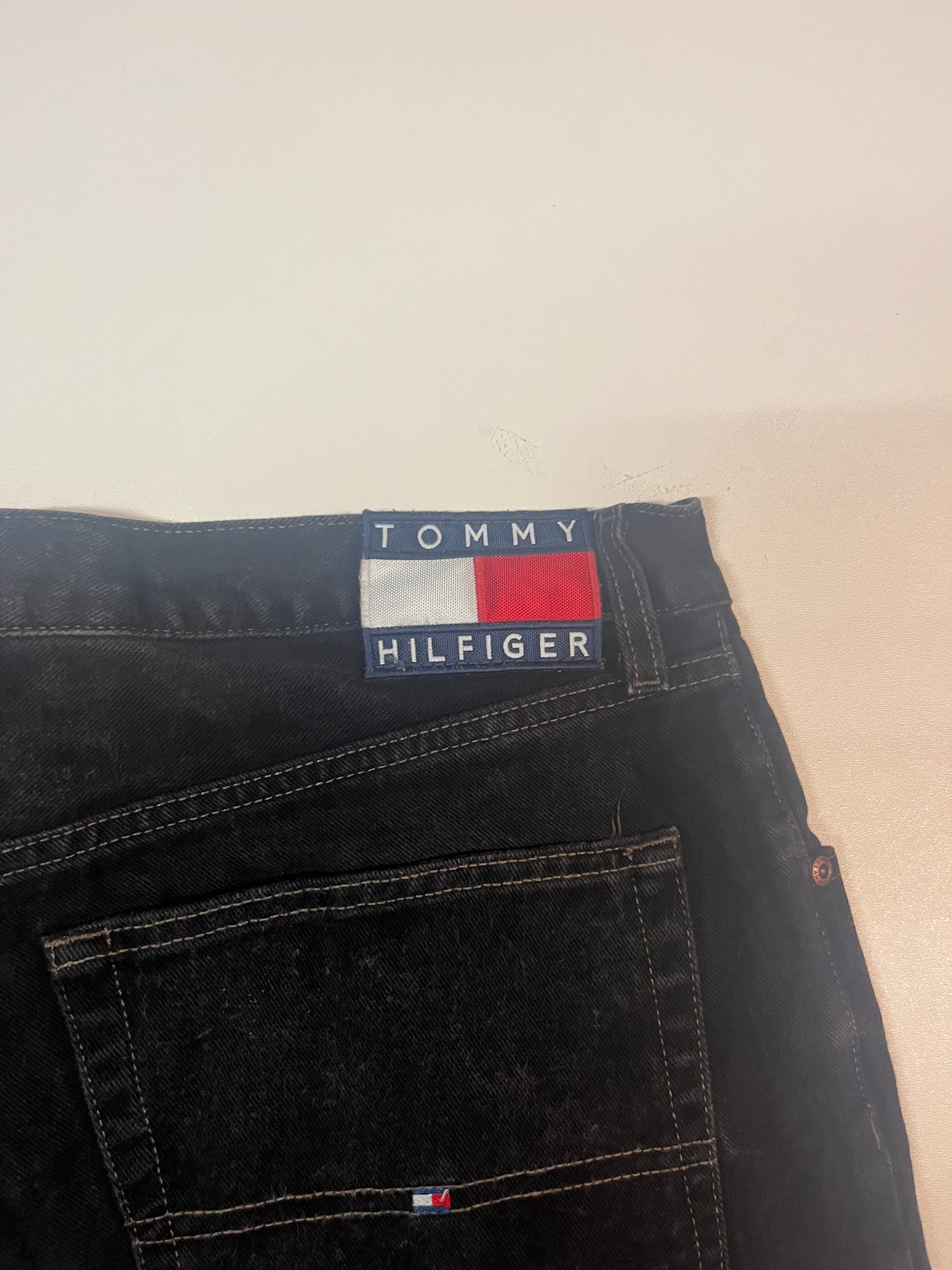 Vintage Tommy Hilfiger Men's Jeans 36x32 Relaxed Fit Denim Pants - Classic Blue Wash for Casual Wear & Everyday Style