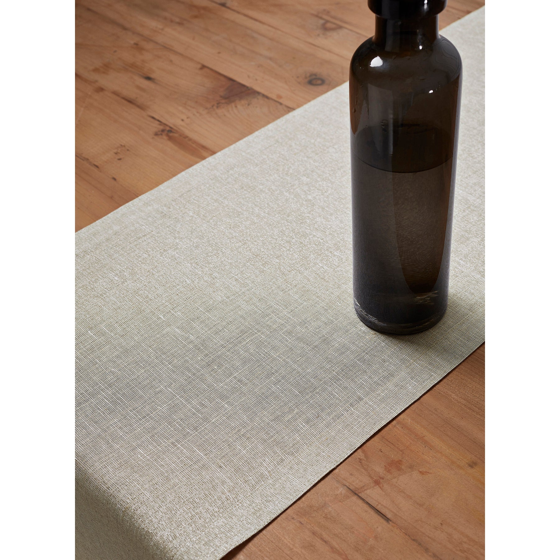 Elegant Festive Table Runner for Holiday Decor - Perfect for Christmas, Thanksgiving & Dinner Parties