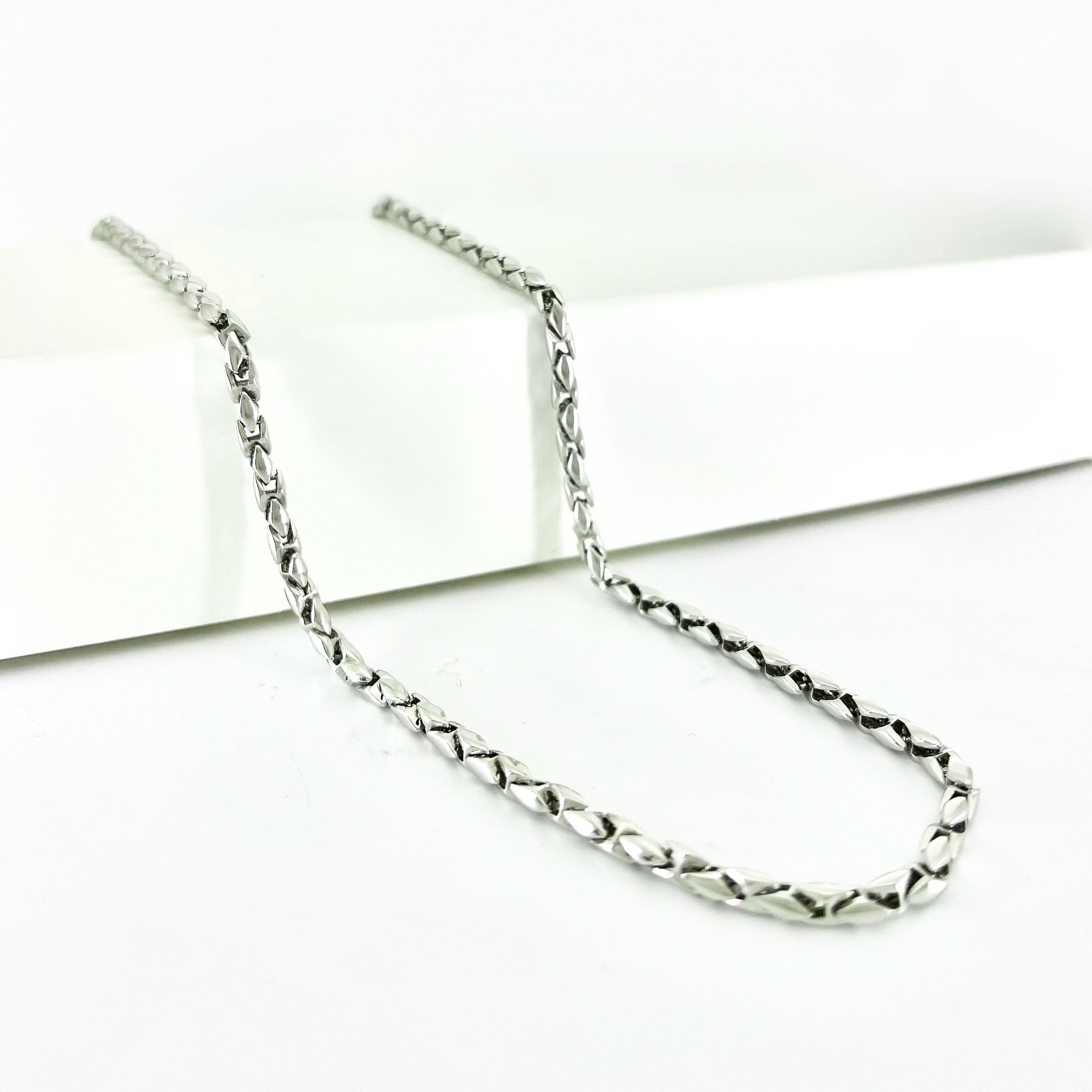 Elegant Platinum Necklace for Women - 18K Hypoallergenic & Tarnish-Free Jewelry - Perfect for Weddings, Anniversaries & Special Occasions