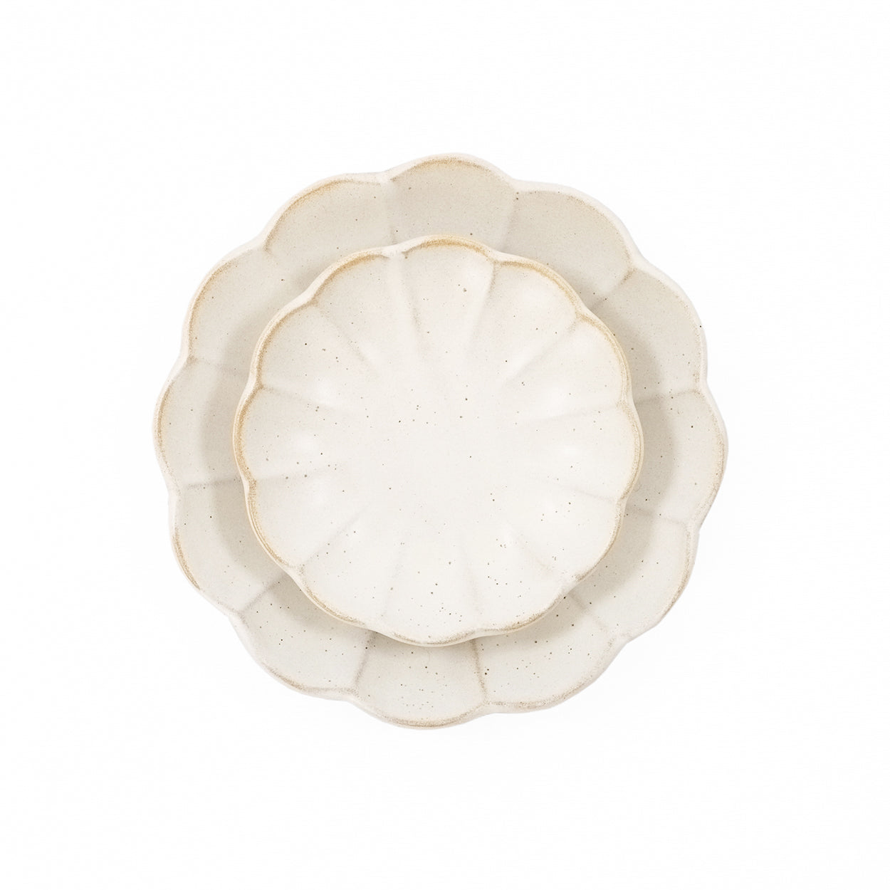 Kikka Daisy Kobiki Matte Ivory Appetizer Plate Set - 5.6 Inch Small Decorative Dishes for Sushi, Desserts, Tapas - Elegant Japanese Style Tableware for Parties, Weddings & Home Dining