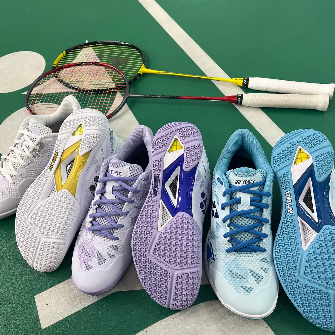 Yonex Eclipsion Z3 Women's Tennis Shoes - White & Purple - Lightweight Comfort for Women's Badminton & Court Sports