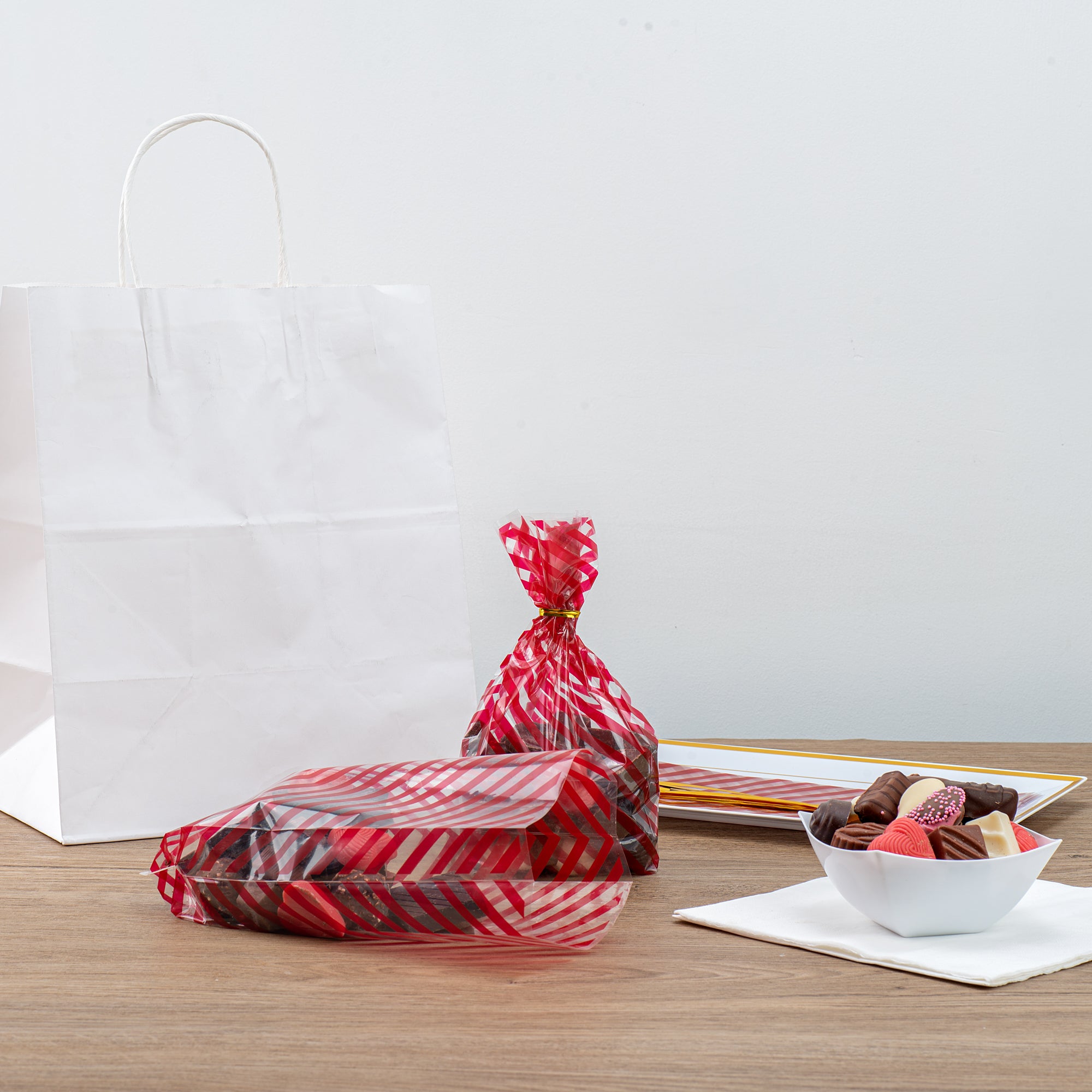 Premium Plastic Candy Bags with Stripes - Gusseted Design 4x2x9.5 Inches - Bulk Pack of 4000 - Perfect for Candy Packaging, Party Favors & Retail Display