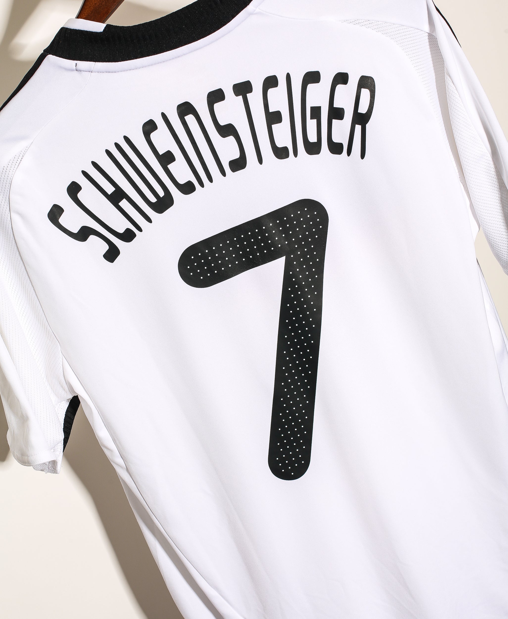 Original 2008 Germany Home Football Jersey #7 Schweinsteiger (Size L) - Authentic Soccer Shirt for Fans & Collectors - Perfect for Match Days, Cosplay & Sports Memorabilia Display