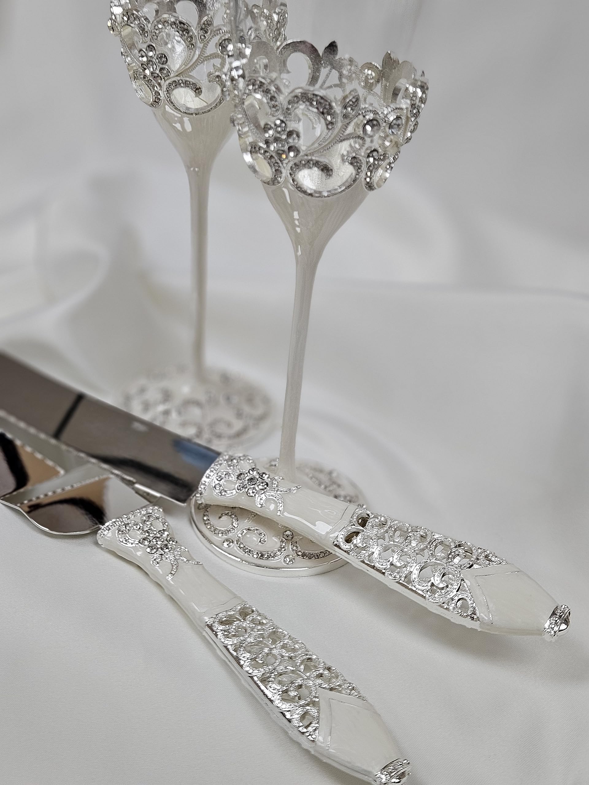 Custom Made White Silver Wedding Toasting Set - Elegant Champagne Flutes for Couples with Cake Servers (Set of 2 Glasses) - Perfect for Quinceañeras, Anniversaries & Romantic Celebrations