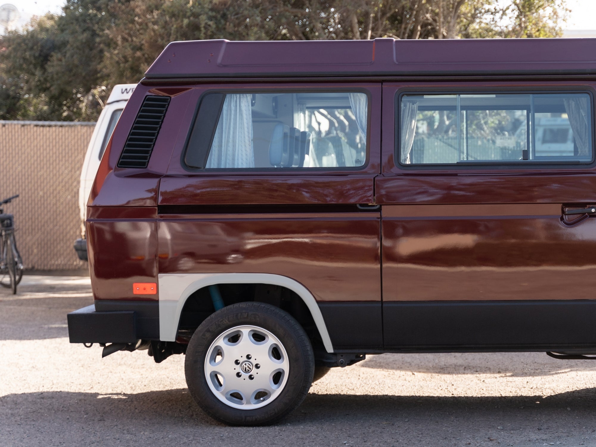 Vanagon Passenger Rear Wheel Arch Panel - Replacement Body Panel for VW Vanagon - Perfect for Rust Repair & Restoration Projects
