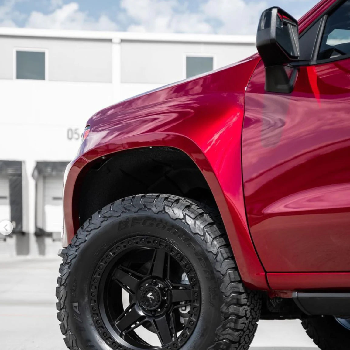 19-21 Chevrolet Silverado Fiberglass Fenders - Durable Replacement Fenders for Off-Road & Custom Truck Builds | Perfect for Truck Enthusiasts & Restoration Projects