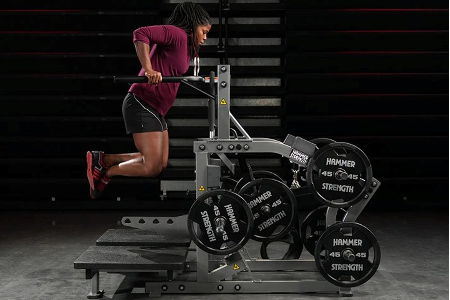 Hammer Strength Plate Loaded Belt Squat Machine - Professional Gym Equipment for Leg Workouts & Strength Training | Perfect for Home Gyms & Commercial Fitness Centers
